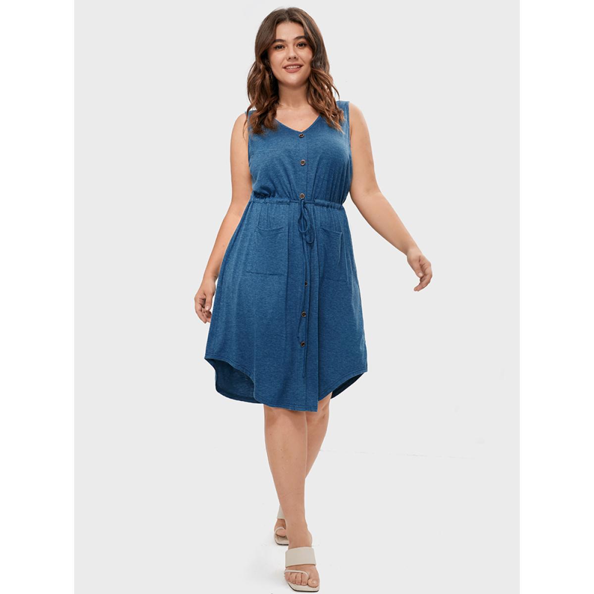 Plus Size Solid Fake Buttons Drawstring Waist Patched Pocket Knee Dress DarkBlue Women Casual Drawstring V-neck Short sleeve Curvy Knee Dress BloomChic 26/4X Product Image