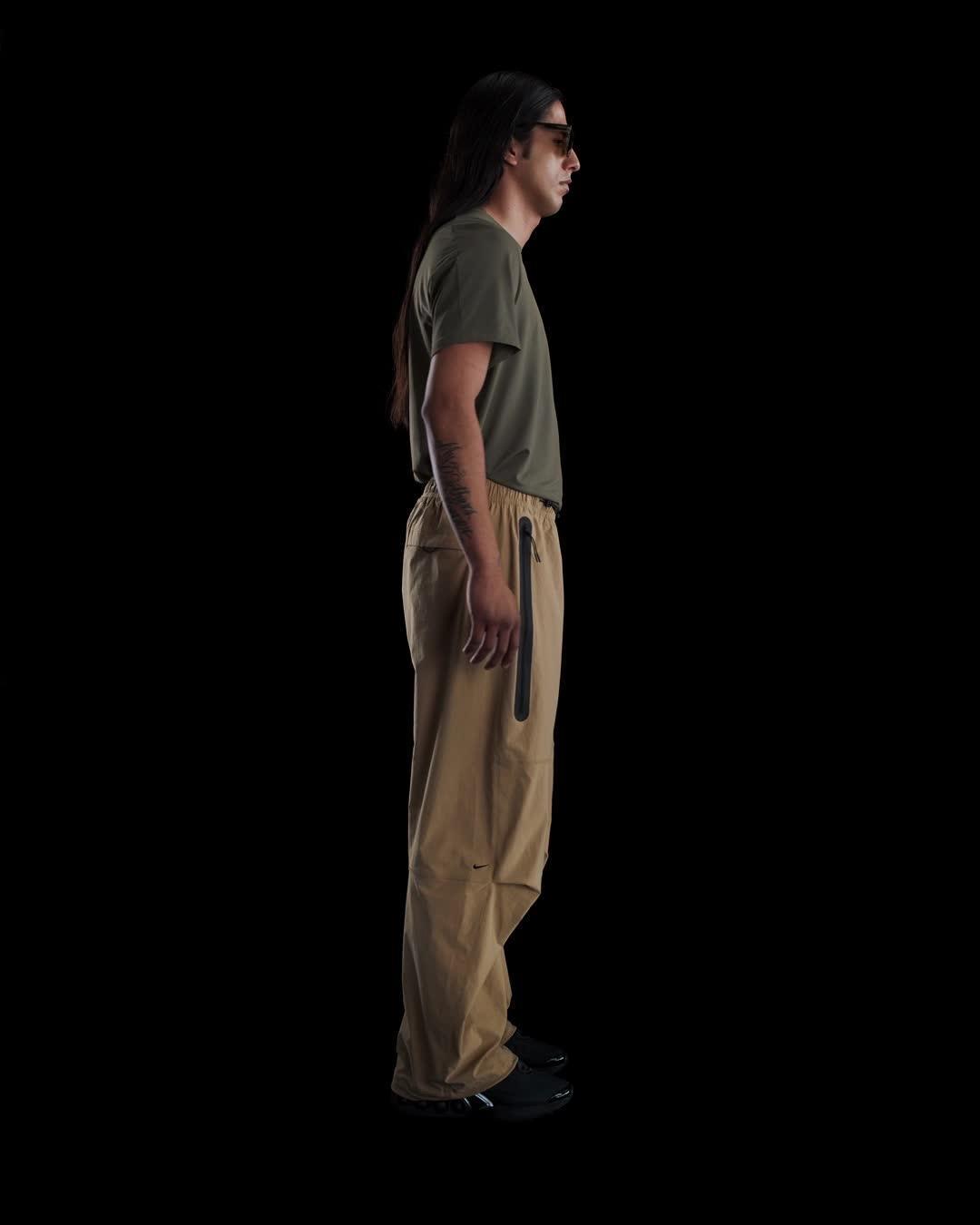 Nike Tech Men's Woven Oversized Pants Product Image