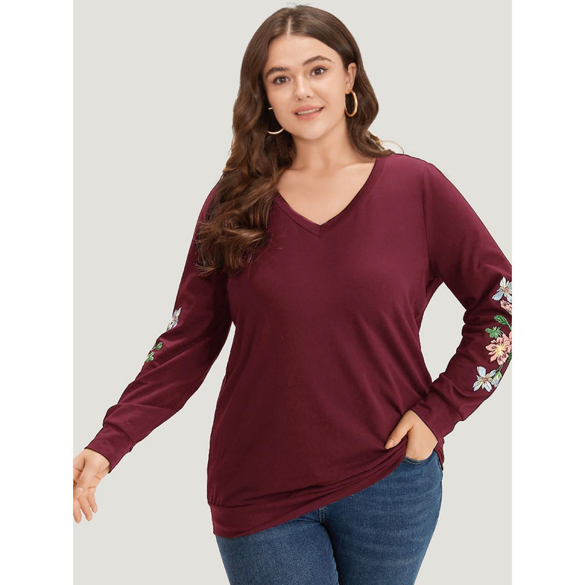 Plus Size Floral Embroidered Elastic Cuffs V Neck Sweatshirt Women DarkBlue Elegant Elastic cuffs V-neck Dailywear Sweatshirts BloomChic 22-24/3X Product Image