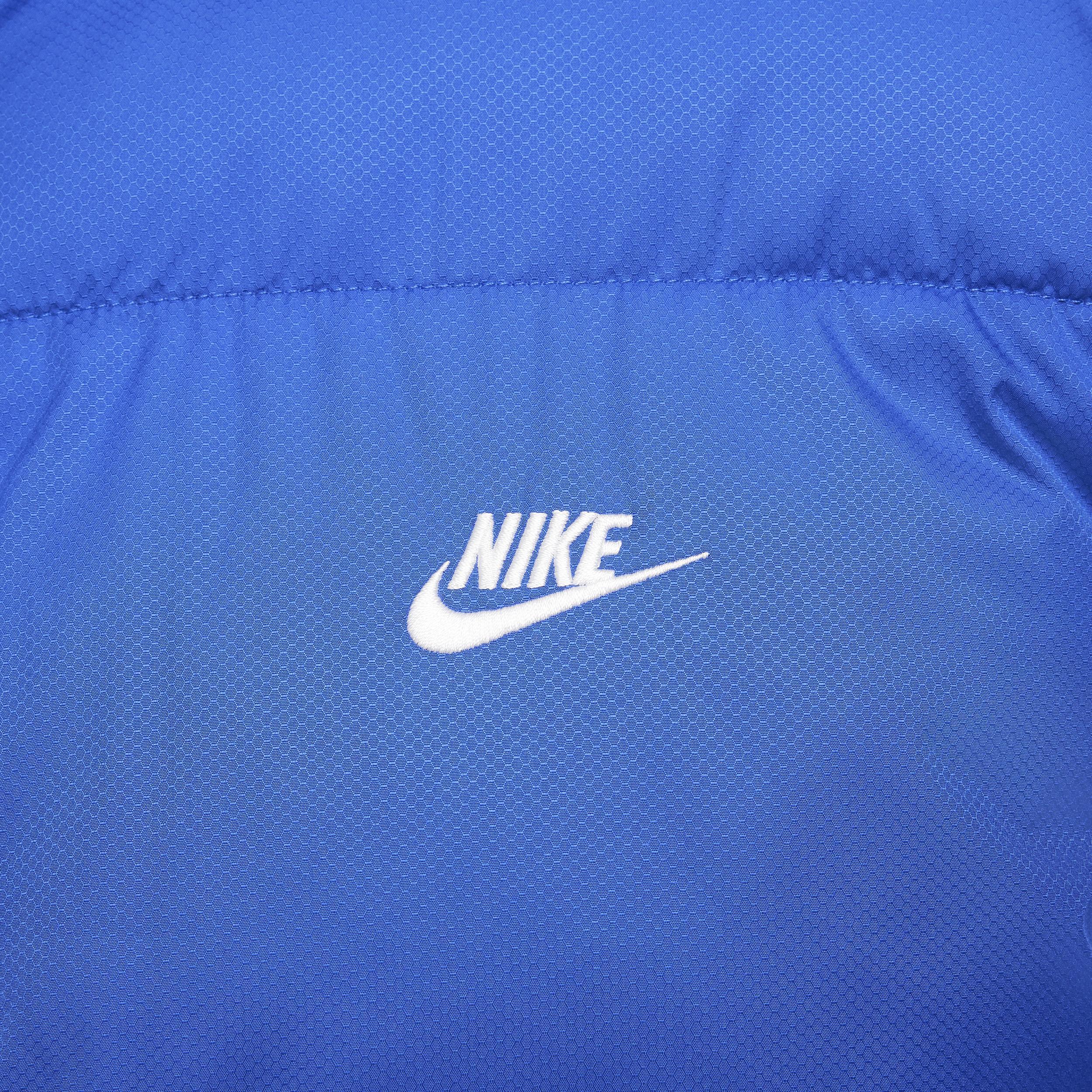 Nike Sportswear Club PrimaLoft® Men's Water-Repellent Puffer Vest Product Image