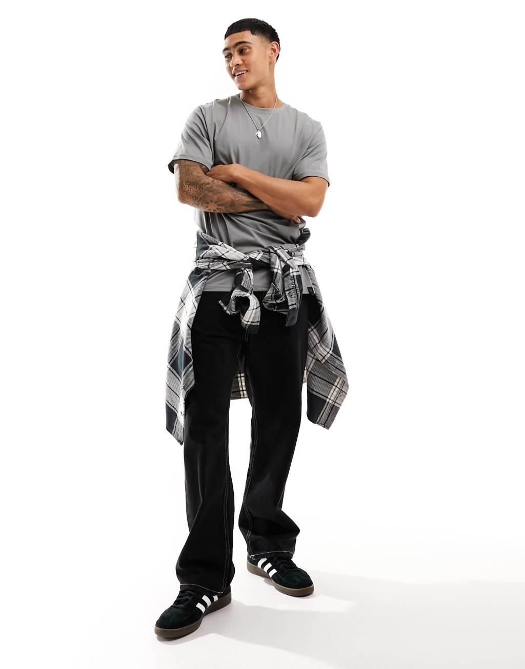 Pull & Bear basic t-shirt Product Image