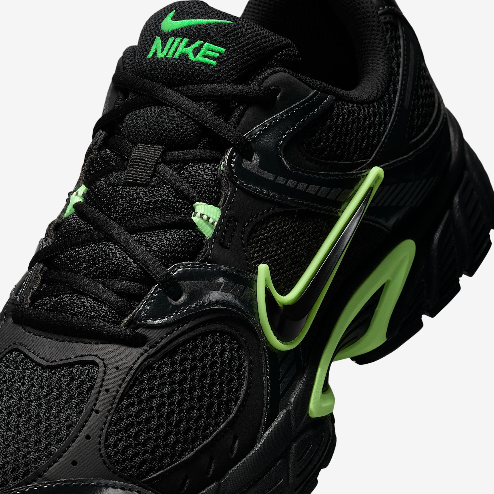 Nike V5 RNR Men's Shoes Product Image