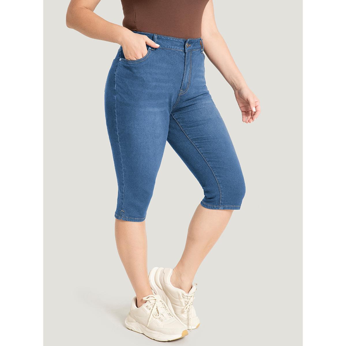 Plus Size Skinny Very Stretchy Dark Wash Split Knee Denim Shorts Women Blue High stretch Dailywear Side seam pocket Casual Denim Shorts BloomChic 12/L Product Image