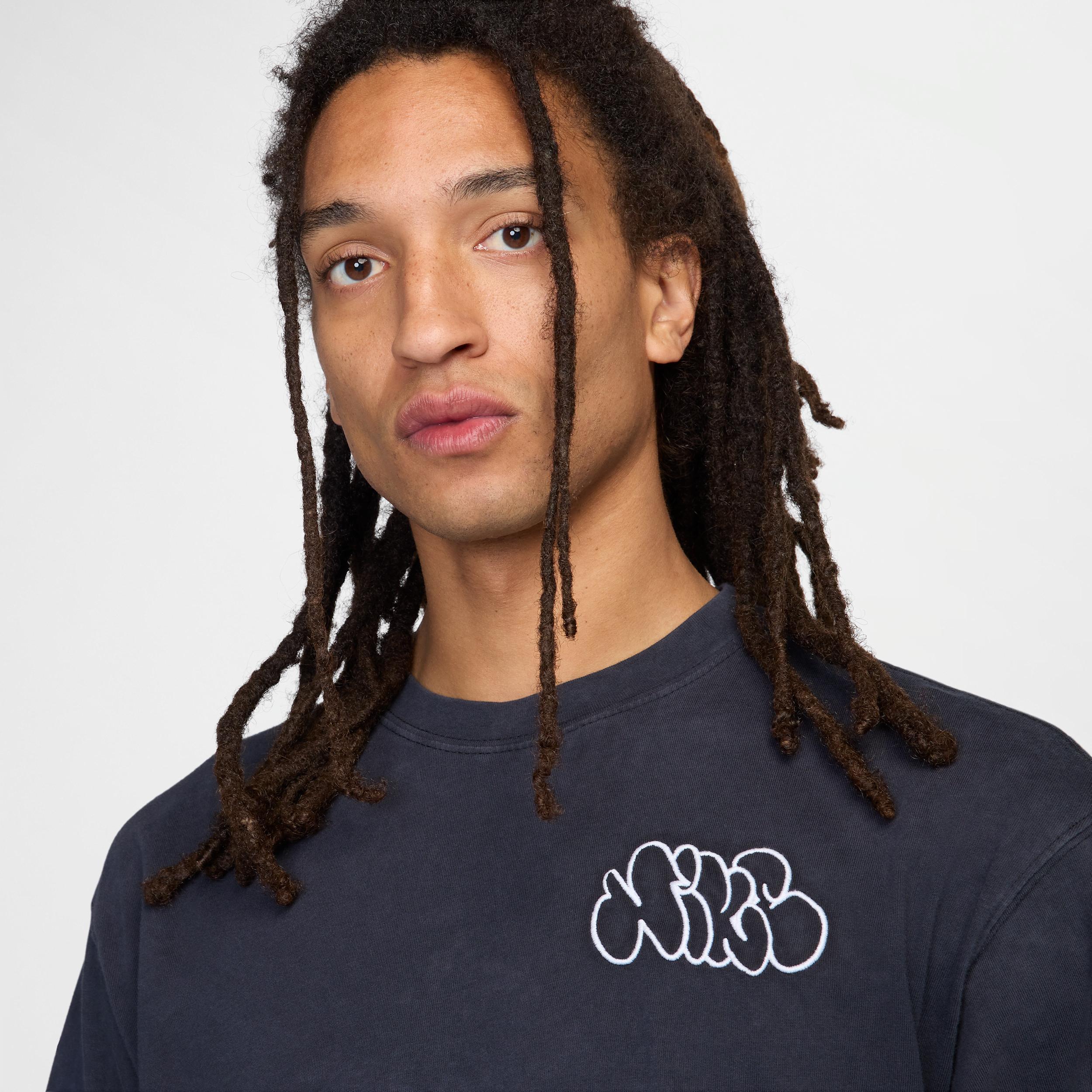 Nike Men's Max90 Basketball T-Shirt Product Image