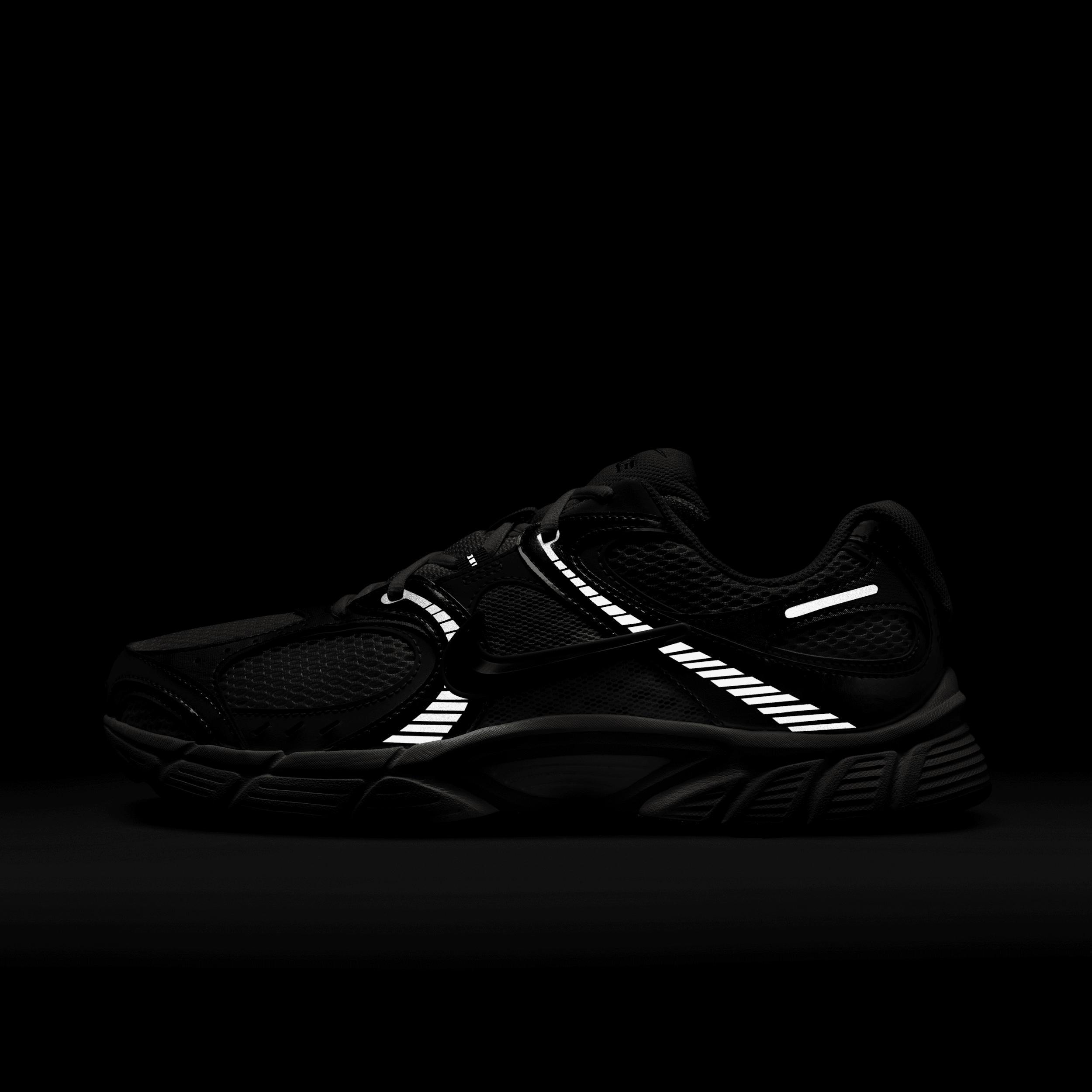 Nike Men's V5 RNR Shoes Product Image