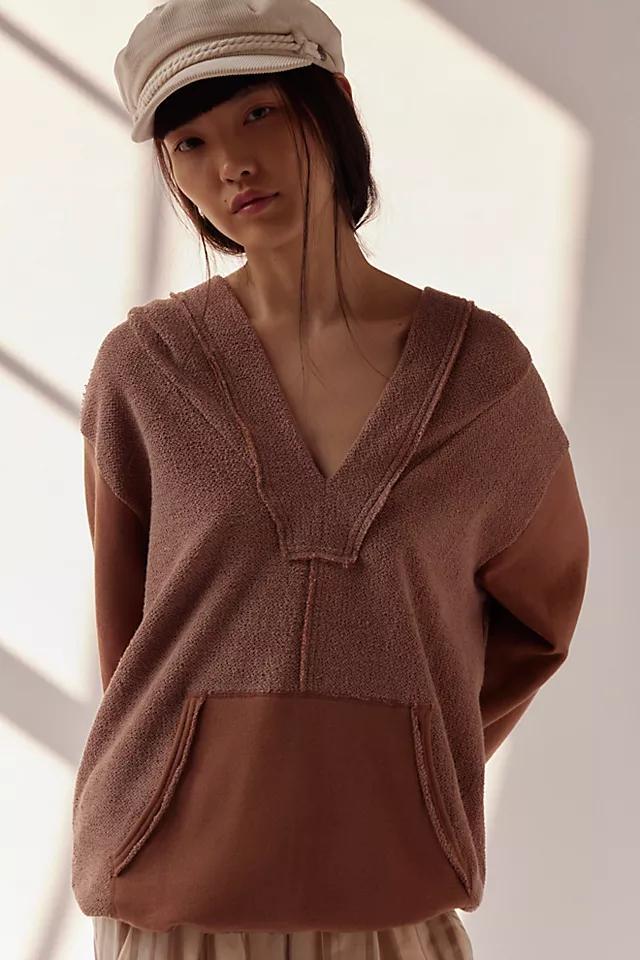 Raven Pullover Product Image
