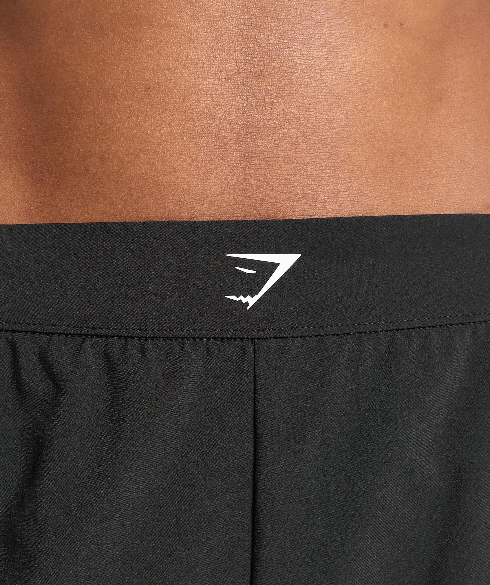 Scallop Hem Shaped Shorts Product Image