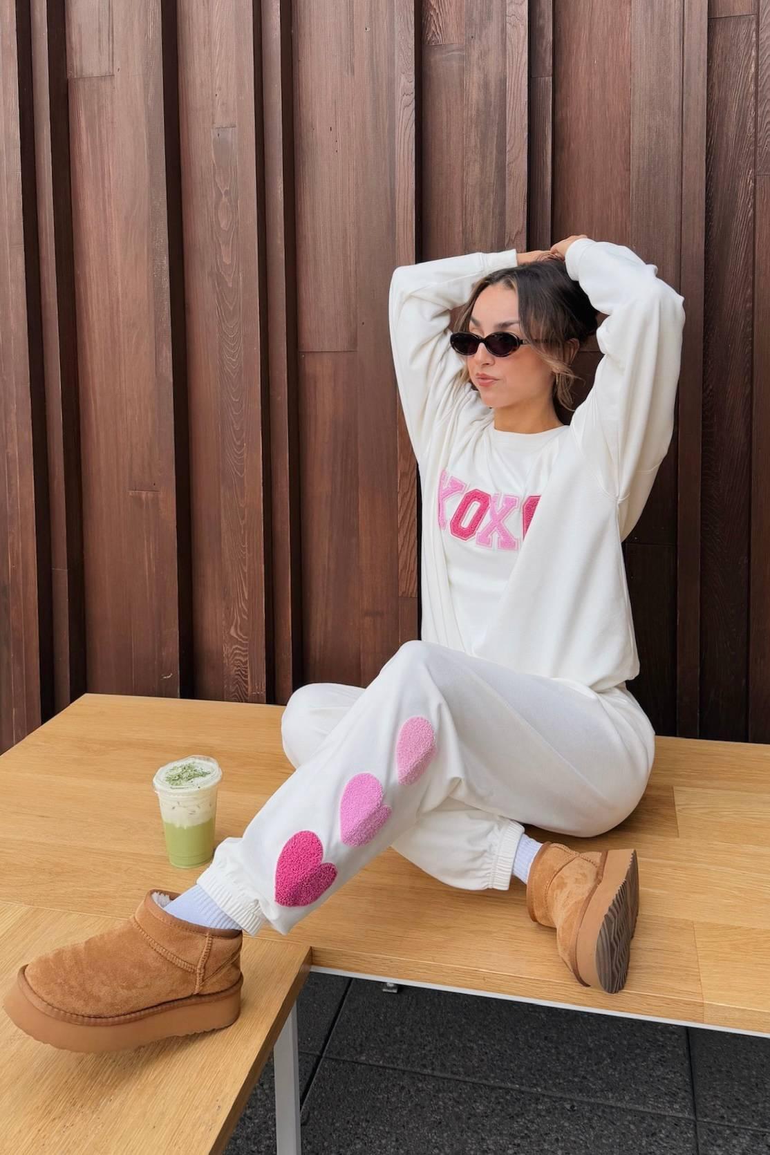 Devyn Sweatshirt Heart Cream Product Image