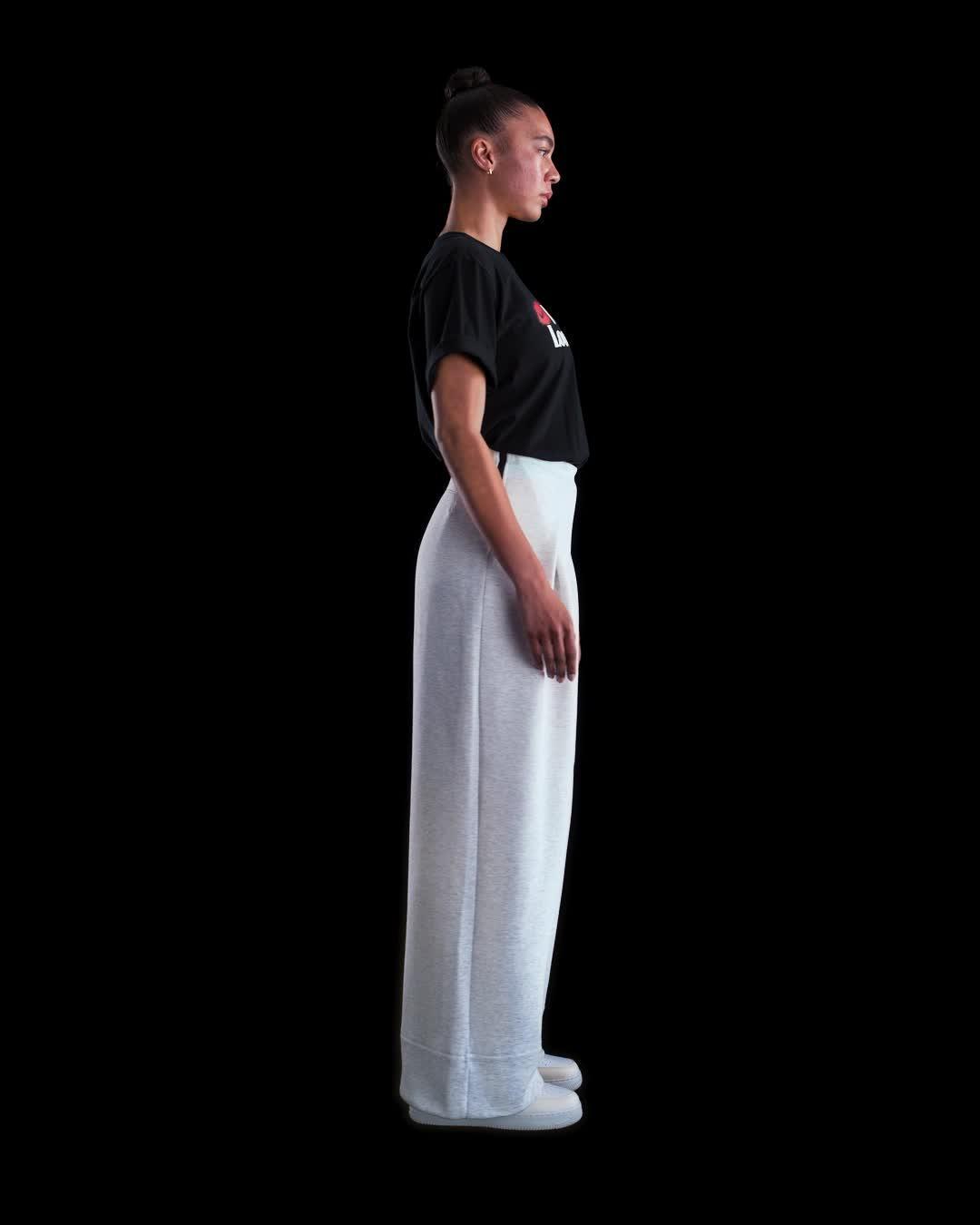 Nike Essential Women's T-Shirt Product Image