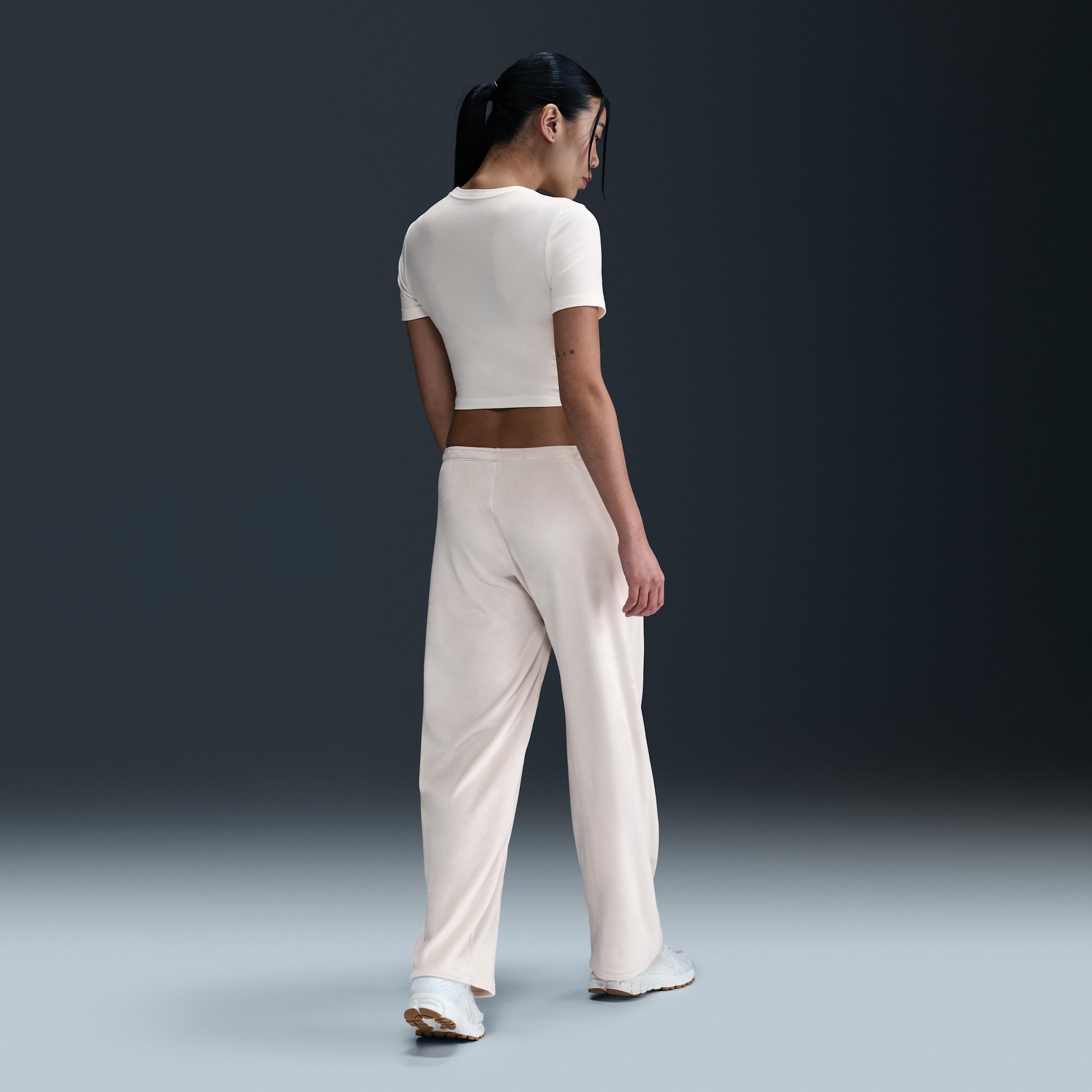 Nike Sportswear Chill Knit Women's Slim Cropped T-Shirt Product Image