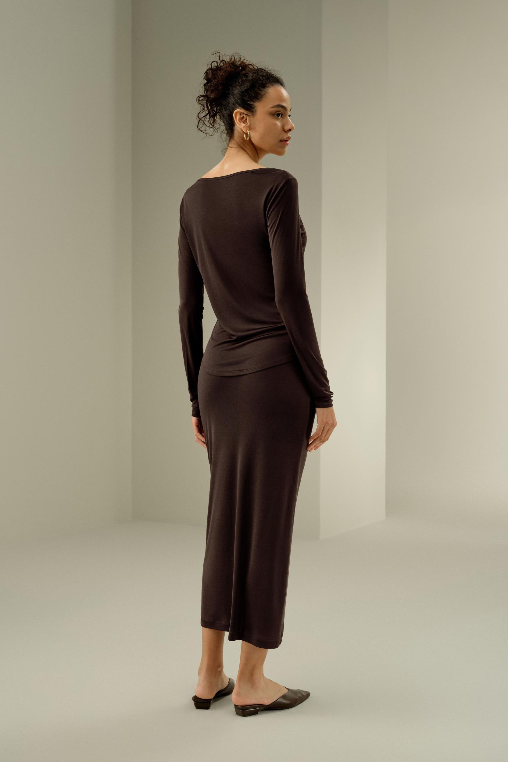 Scoop-Neck Pure Silk Slim Fit Top Product Image
