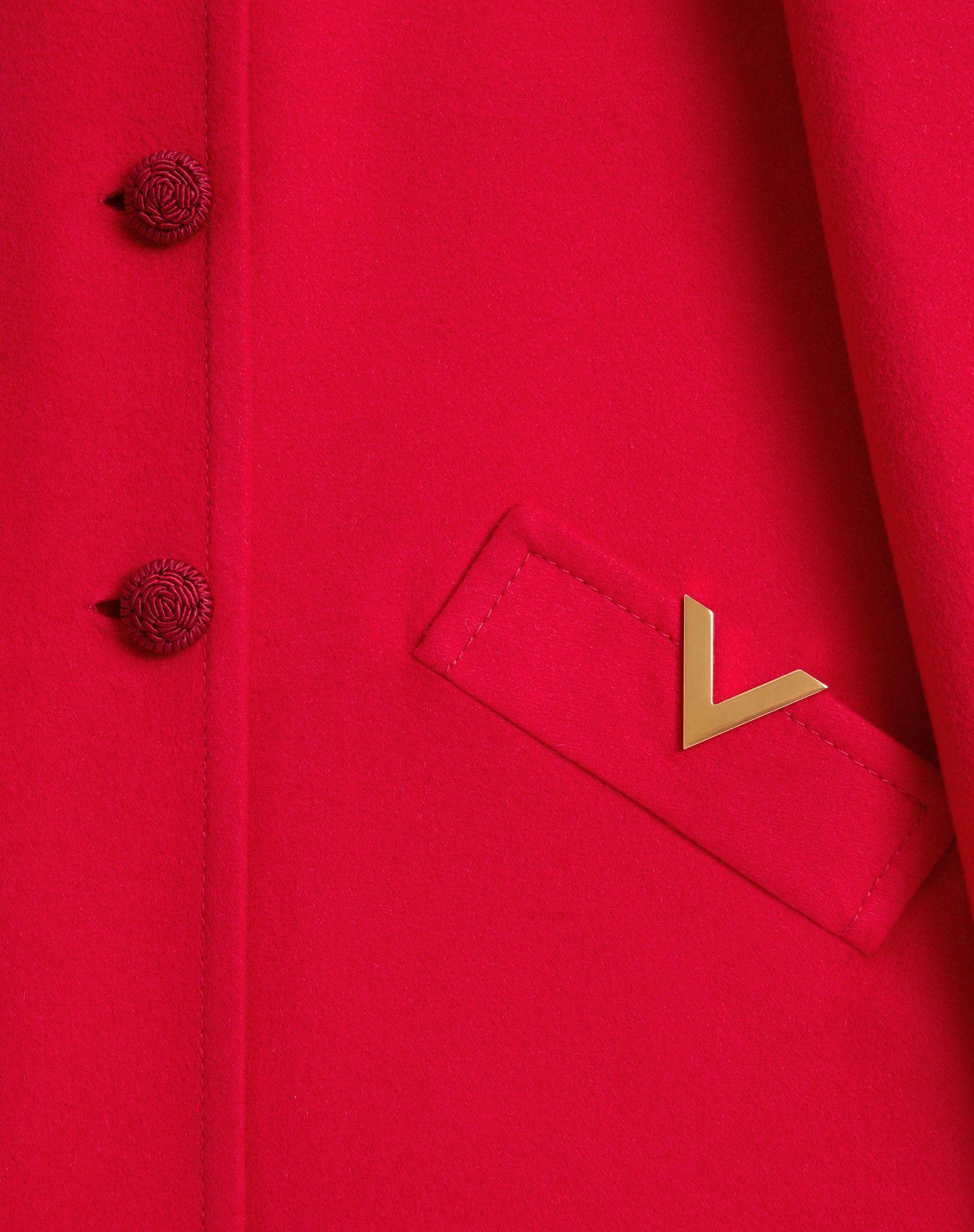 Compact Drap Coat Product Image
