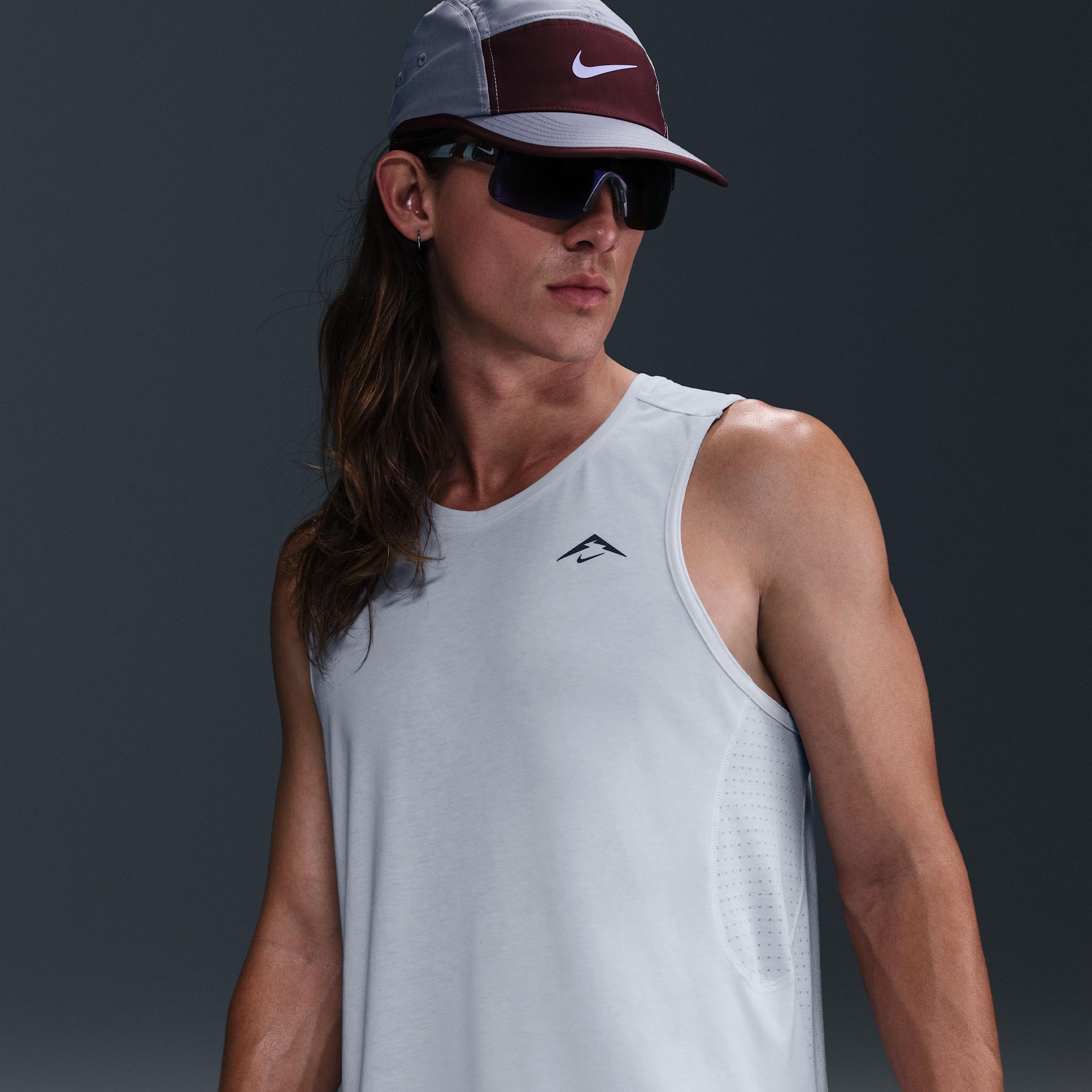 Nike Men's Solar Chase Dri-FIT ADV Running Tank Top Product Image