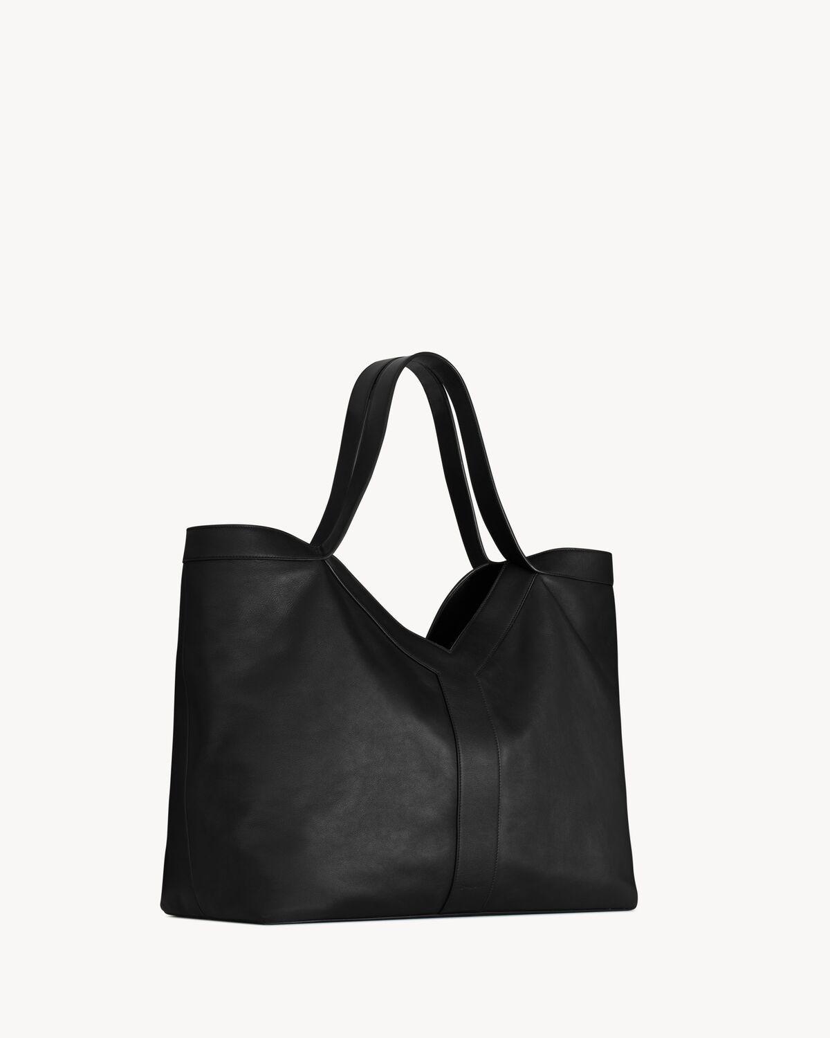 y tote in leather Product Image