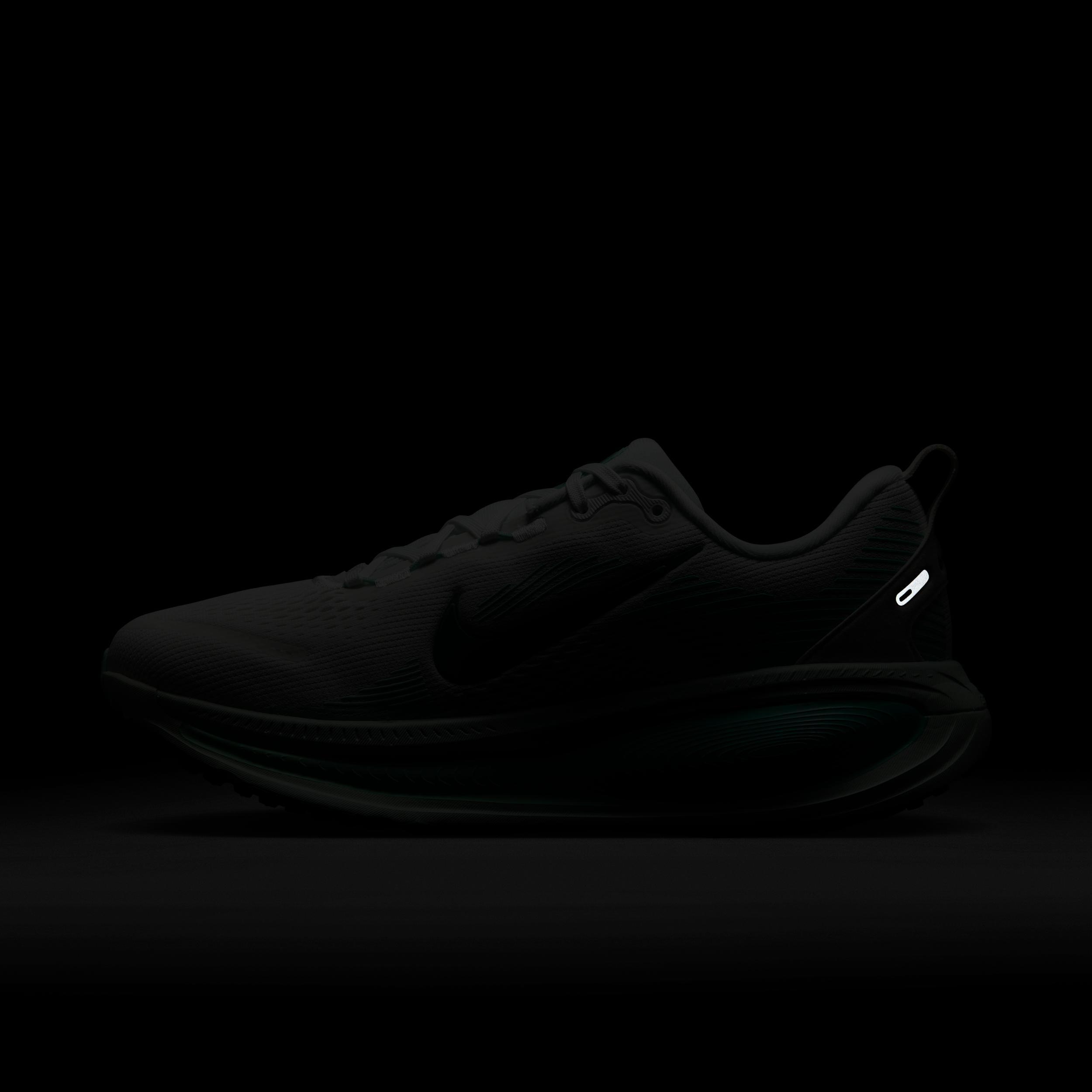 Nike Women's Vomero 18 Road Running Shoes Product Image