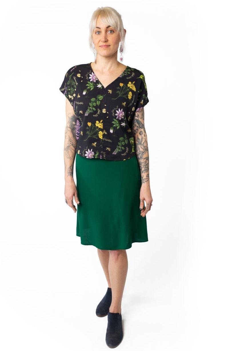 Tie Skirt in Emerald Challis Product Image