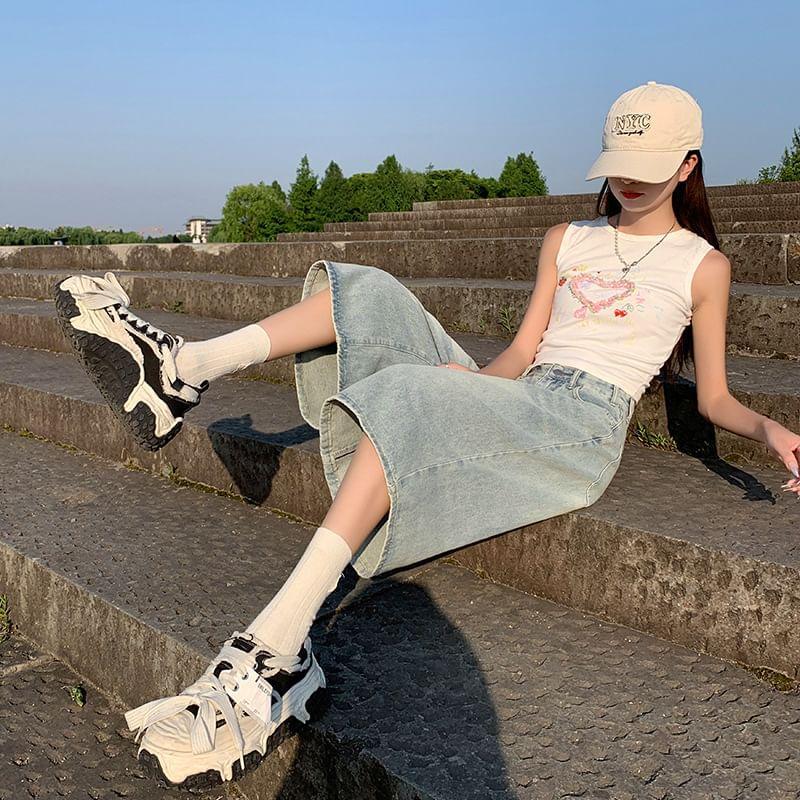 Low Rise Denim Jorts Product Image