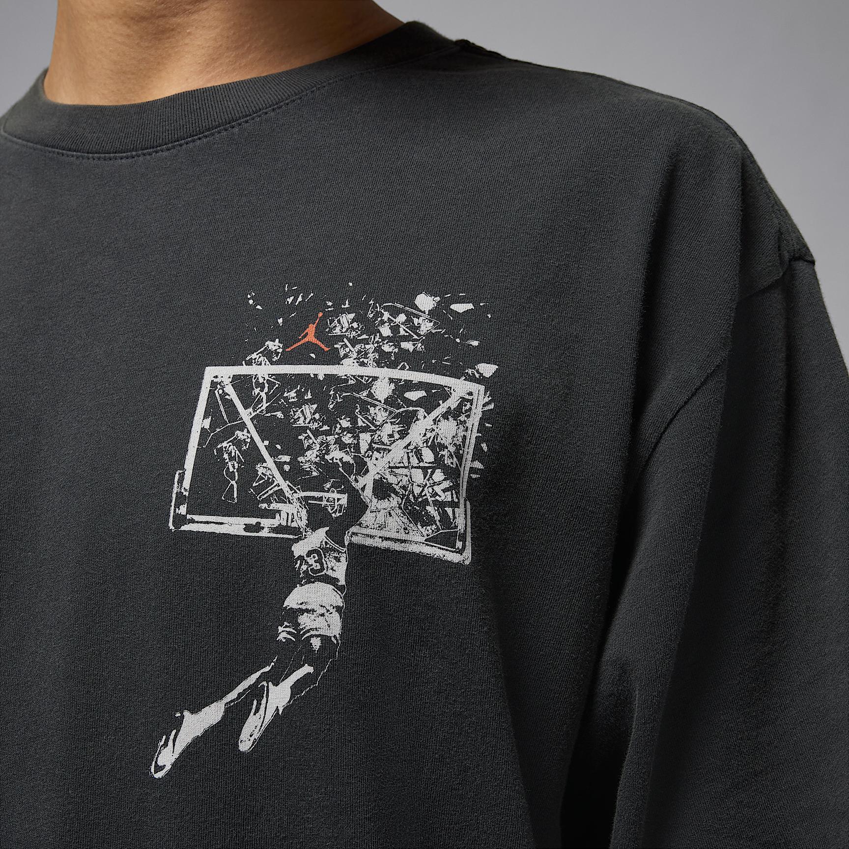 Jordan Brooklyn Men's Oversized Graphic T-Shirt Product Image