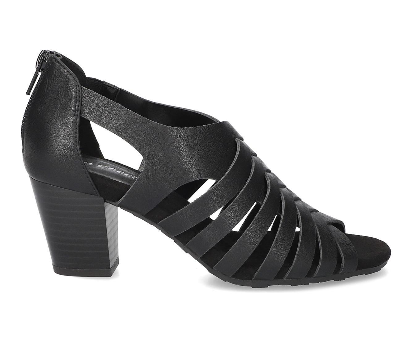 Women's Easy Street Vannie Pumps Product Image