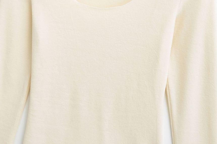 Long-Sleeve Scoop Neck Plain Asymmetrical T-Shirt Product Image