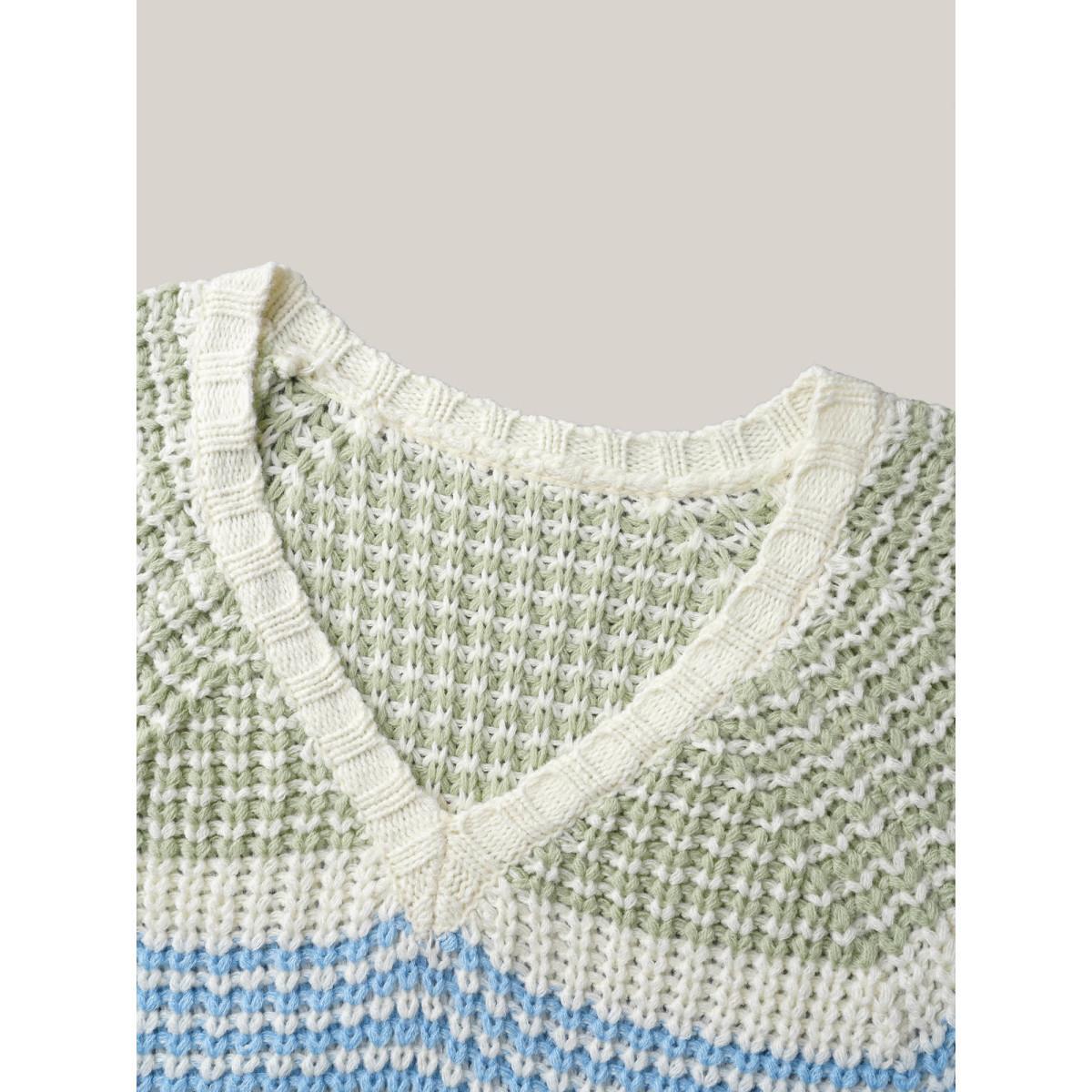 Plus Size Color-Block Textured Balloon Sleeve Pullover DarkGreen Women Casual Loose Long Sleeve V-neck Everyday Pullovers BloomChic 12/L Product Image