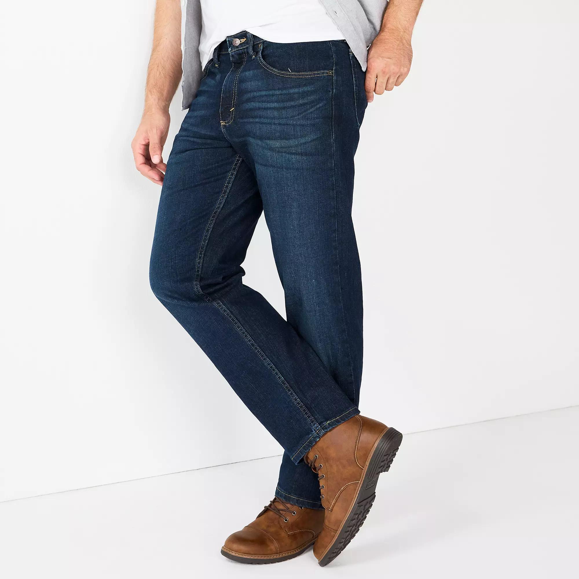 Mens Wrangler Relaxed-Fit Jeans Blackened Blue Product Image