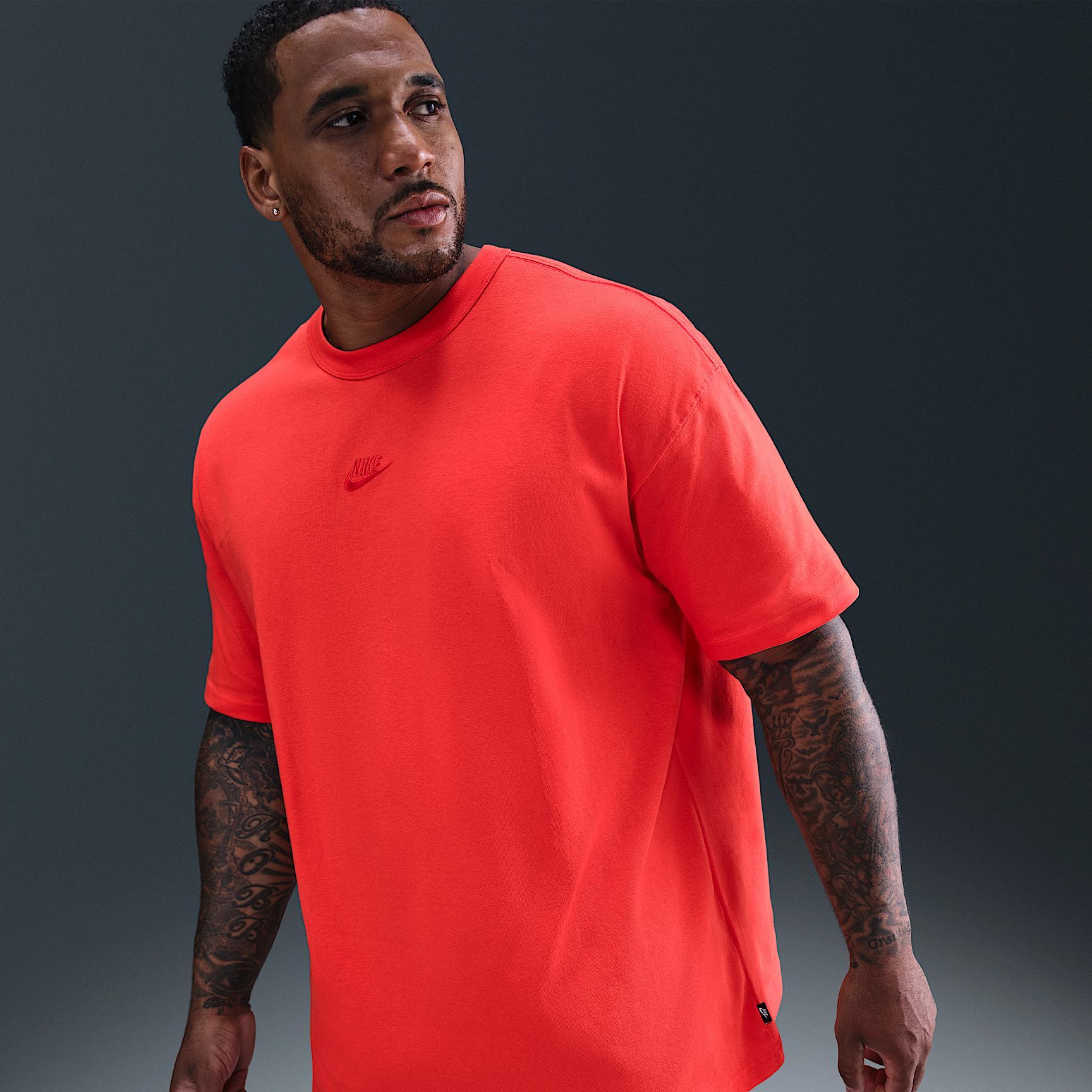 Nike Sportswear Premium Essentials Men's T-Shirt Product Image