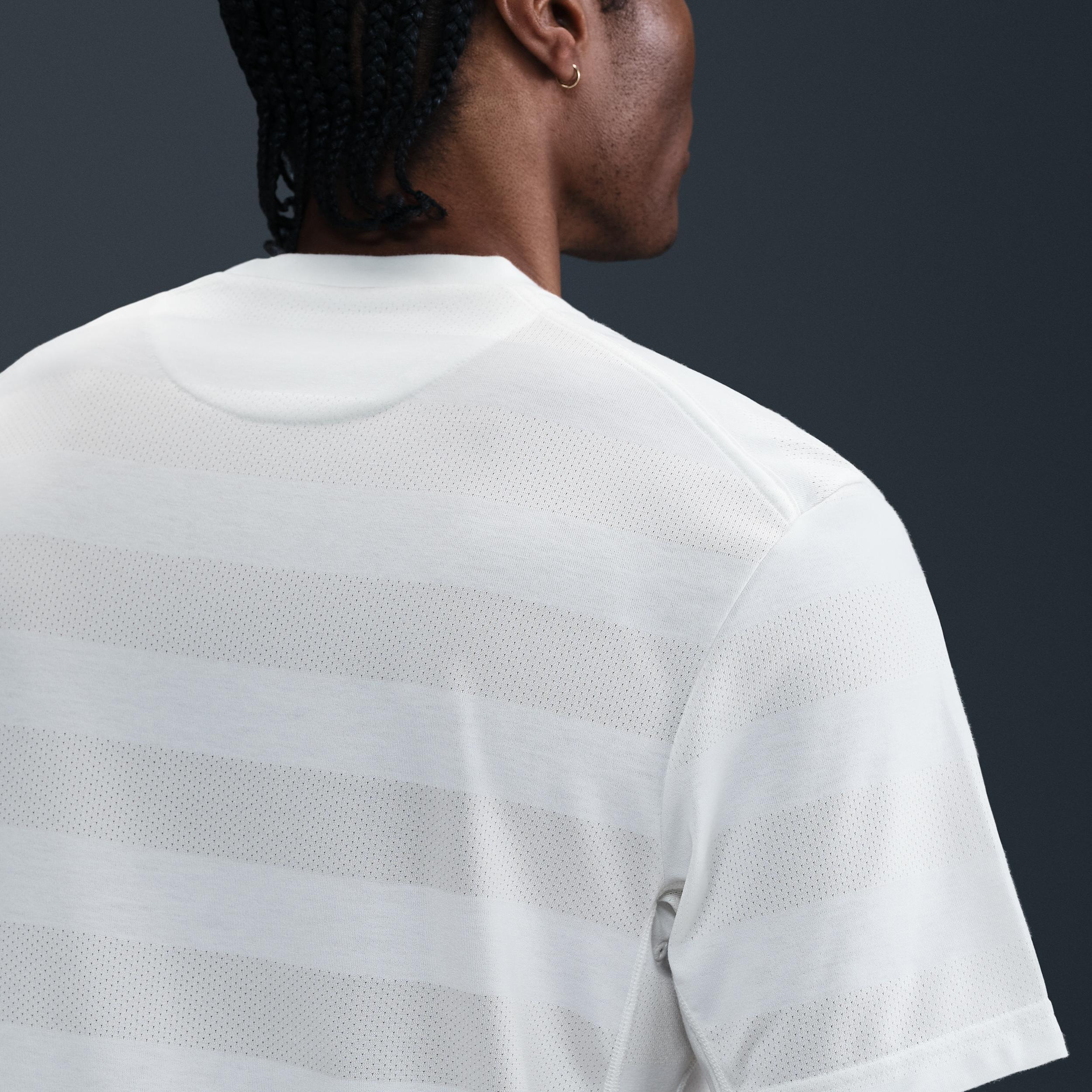 Nike Men's Primary Dri-FIT Short-Sleeve Fitness Top Product Image