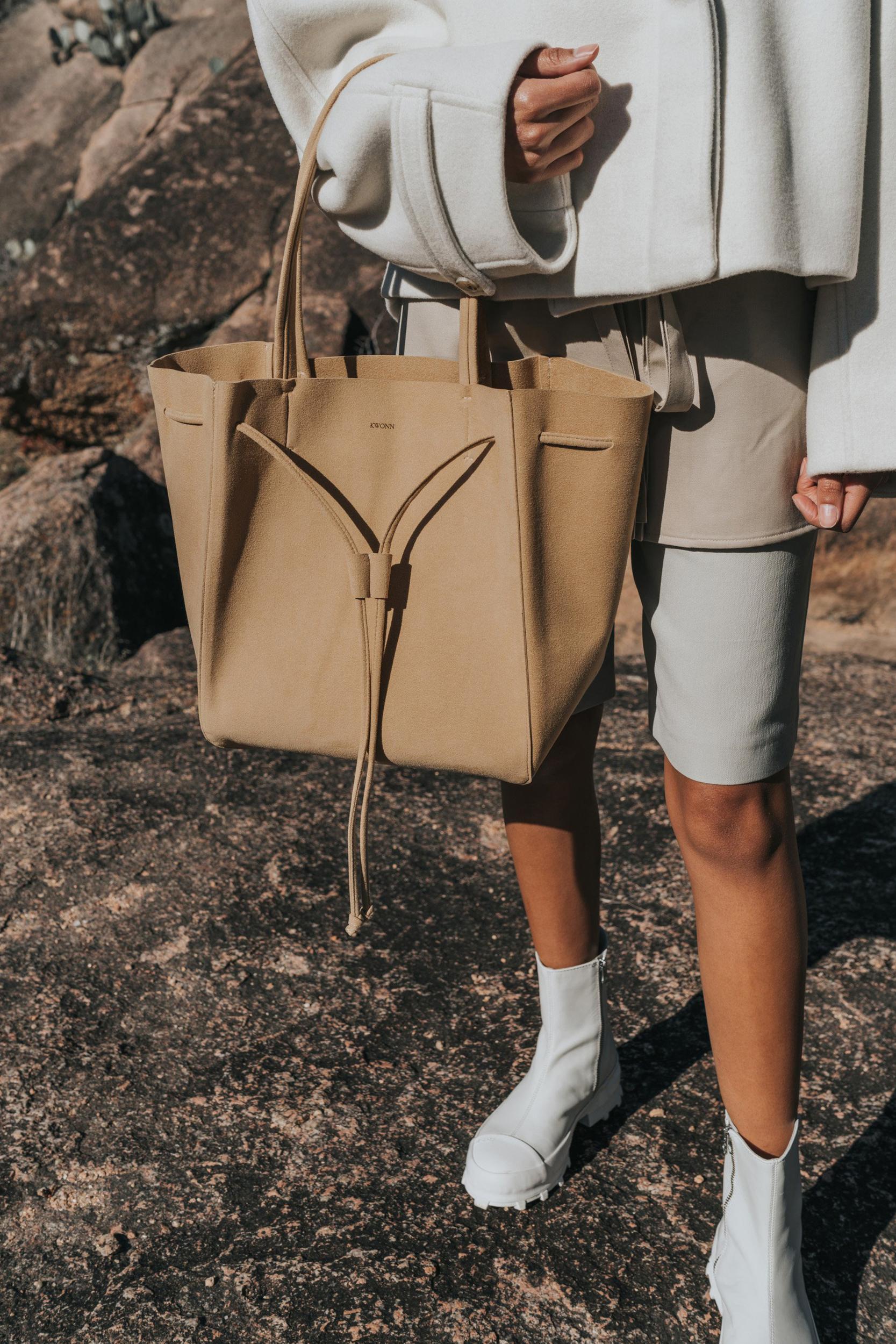 Camel Shopper Bag Product Image