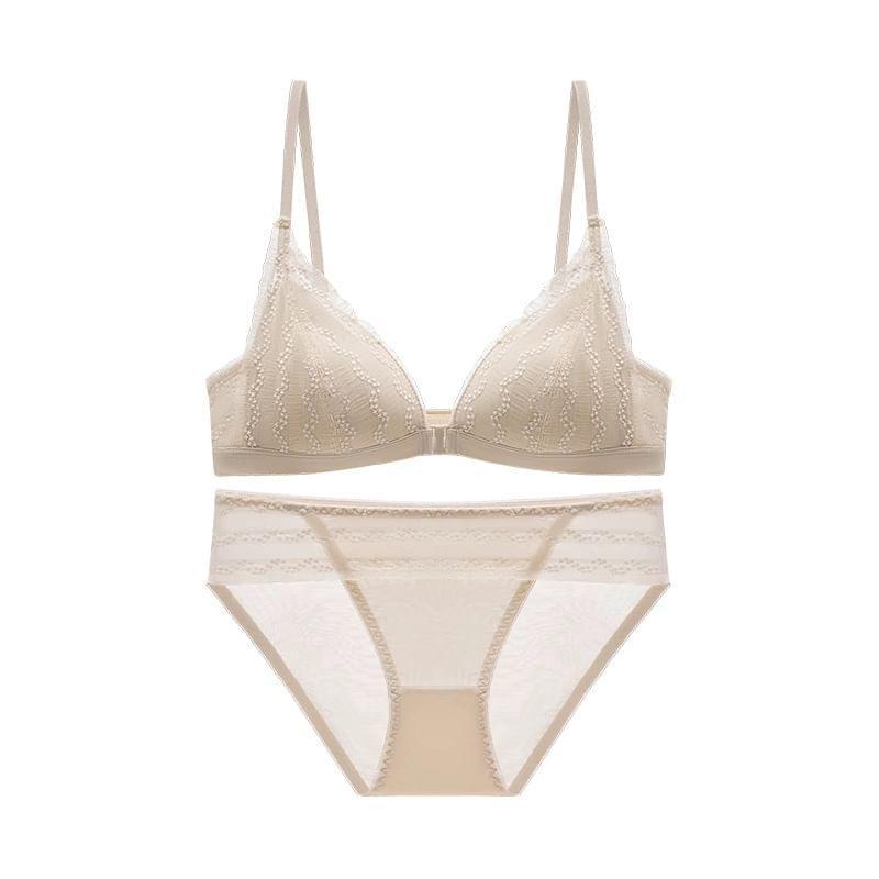Striped Lace Trim Front-Closure Bra / Plain Bikini Panties / Set Product Image