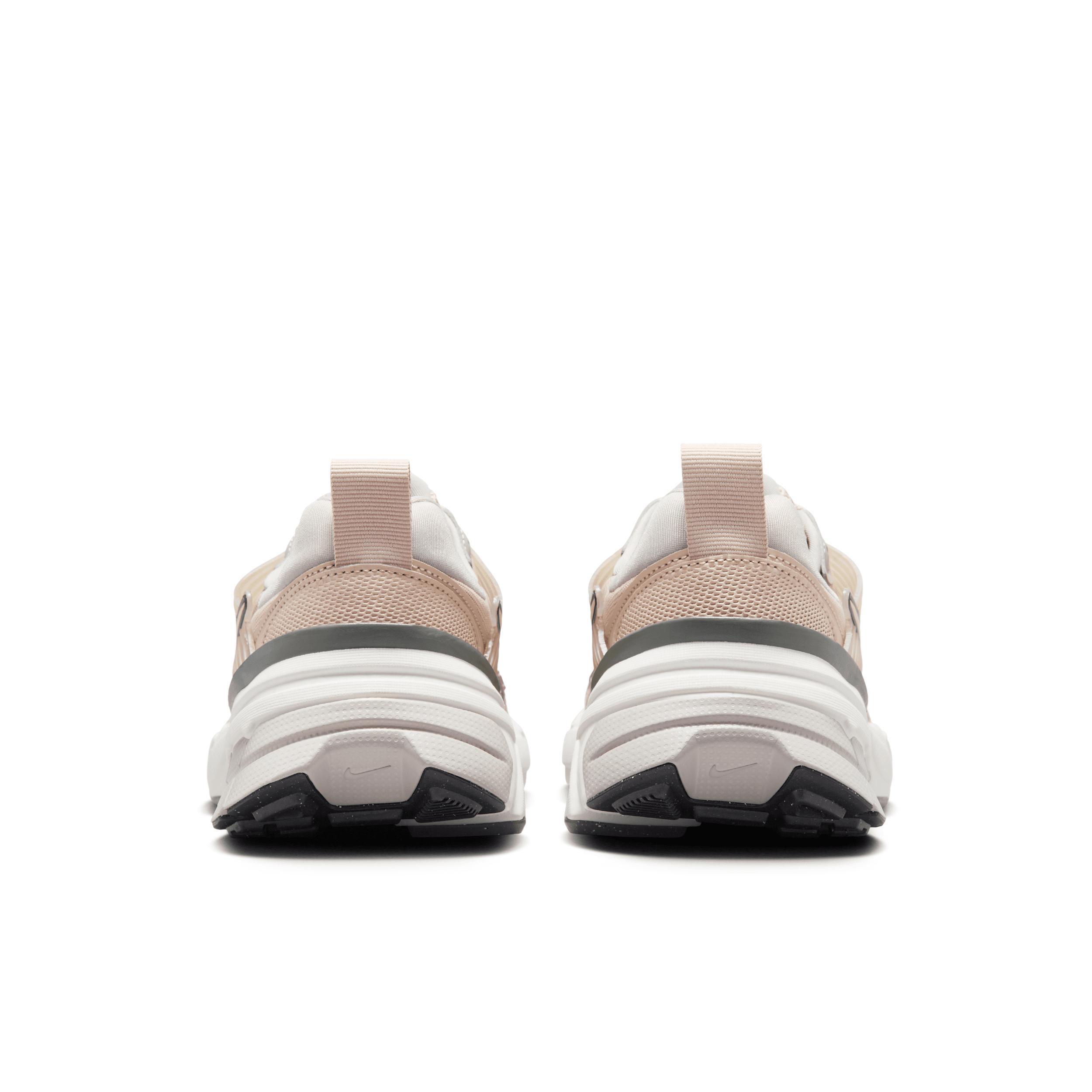 Nike Women's V2K Run Shoes Product Image