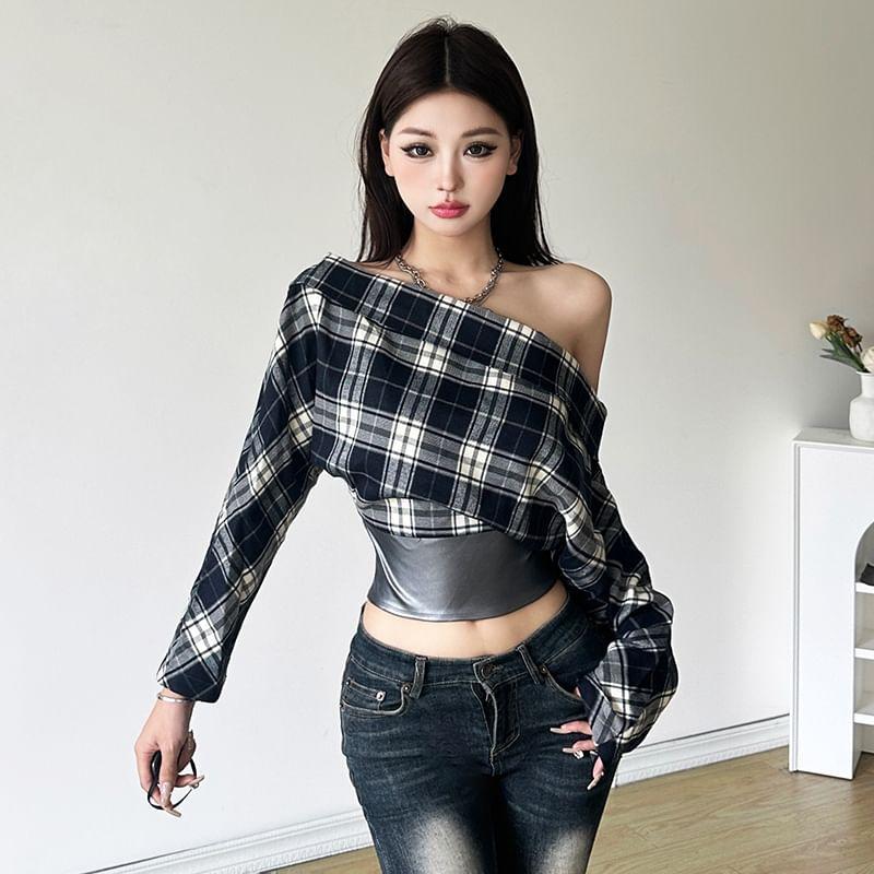 Long-Sleeve Off-Shoulder Plaid Zip-Up Slim Fit Crop Top Product Image