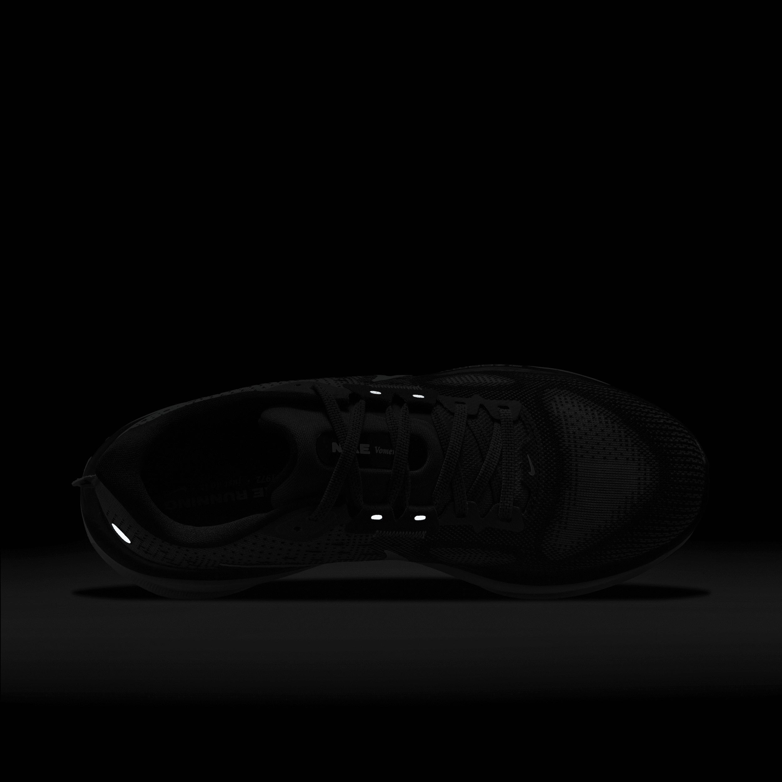 Nike Womens Nike Vomero 17 - Womens Running Shoes Product Image