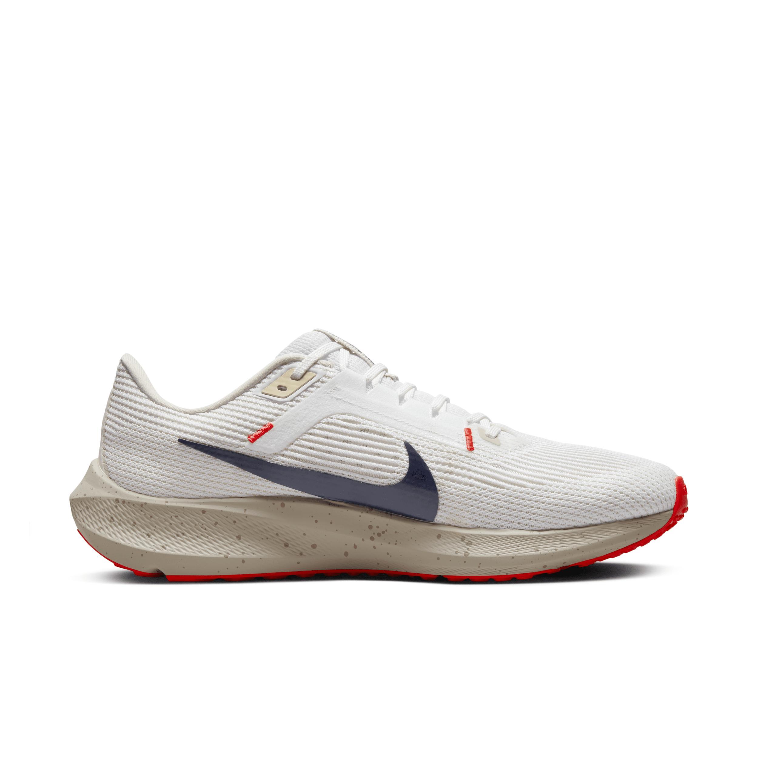 Nike Mens Air Zoom Pegasus 40 - Shoes White/Obsidian/Brown Product Image