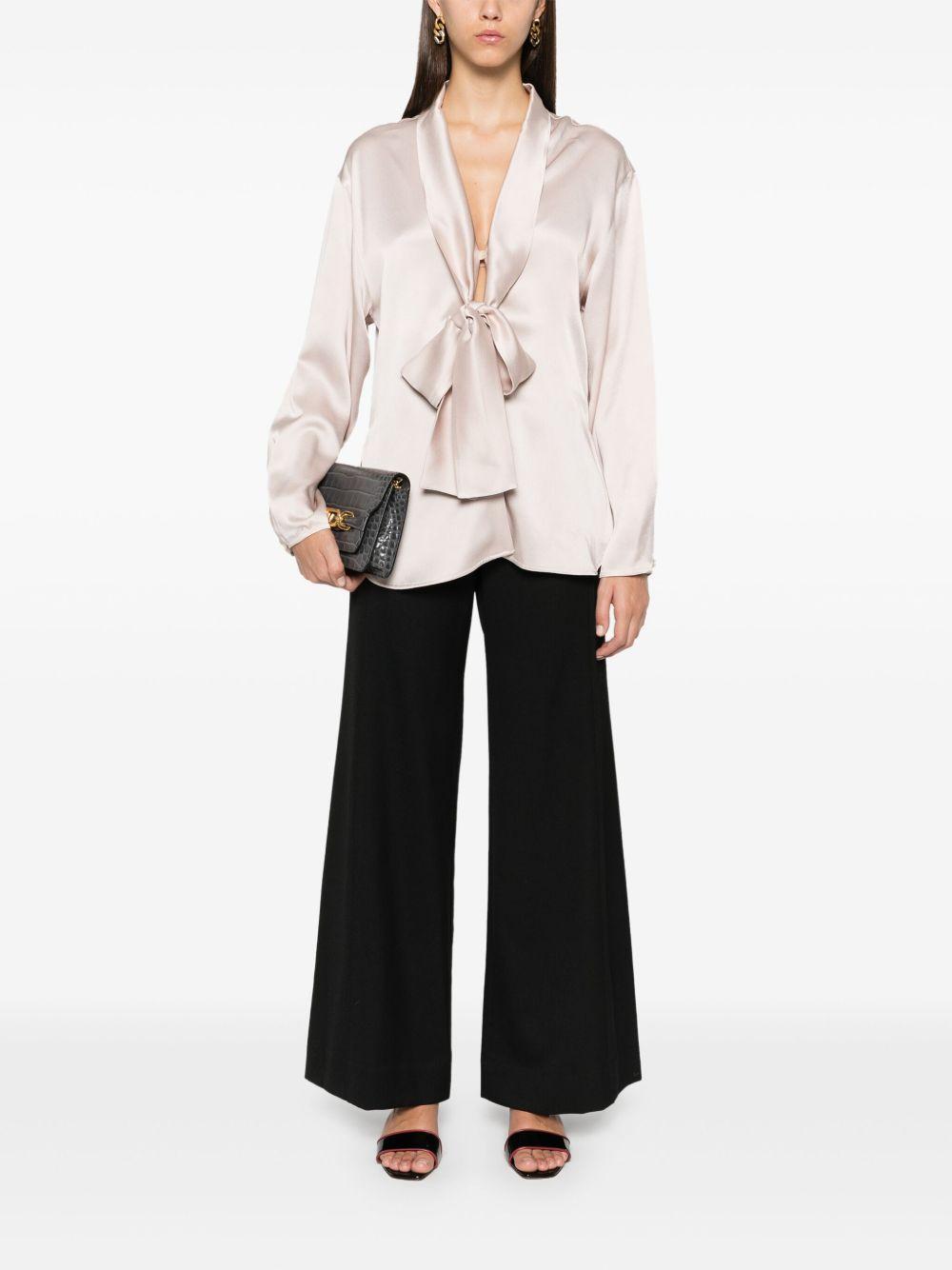 VICTORIA BECKHAM Schal-hemd Mit V-ausschnitt In Rosa Product Image