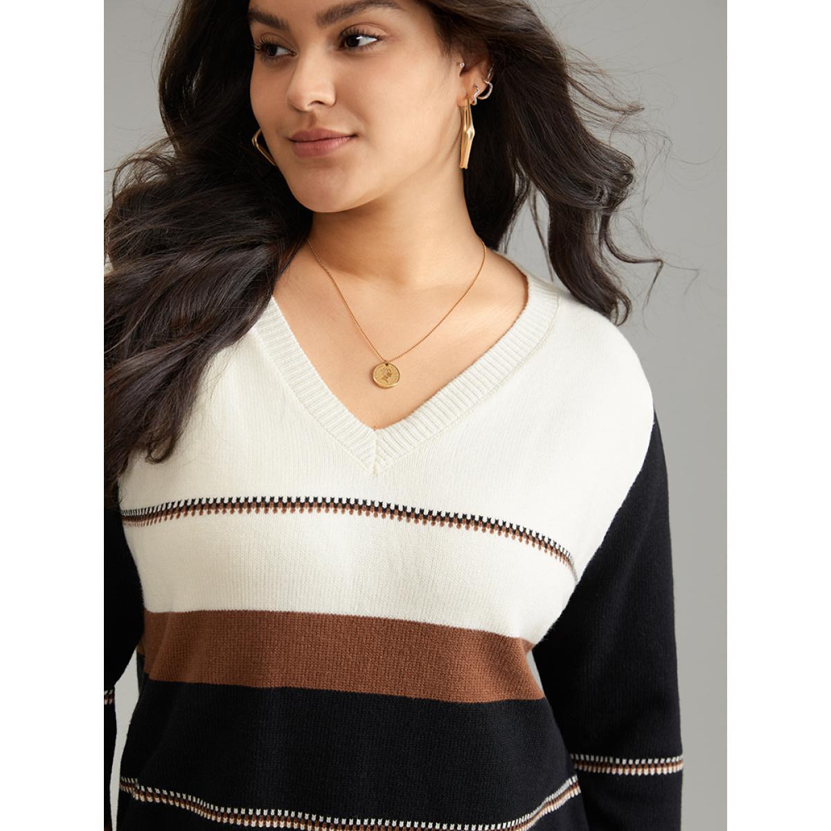 Plus Size Supersoft Essentials Colorblock Very Stretchy Pullover Multicolor Women Casual Loose Long Sleeve V-neck Dailywear Pullovers BloomChic 26/4X Product Image
