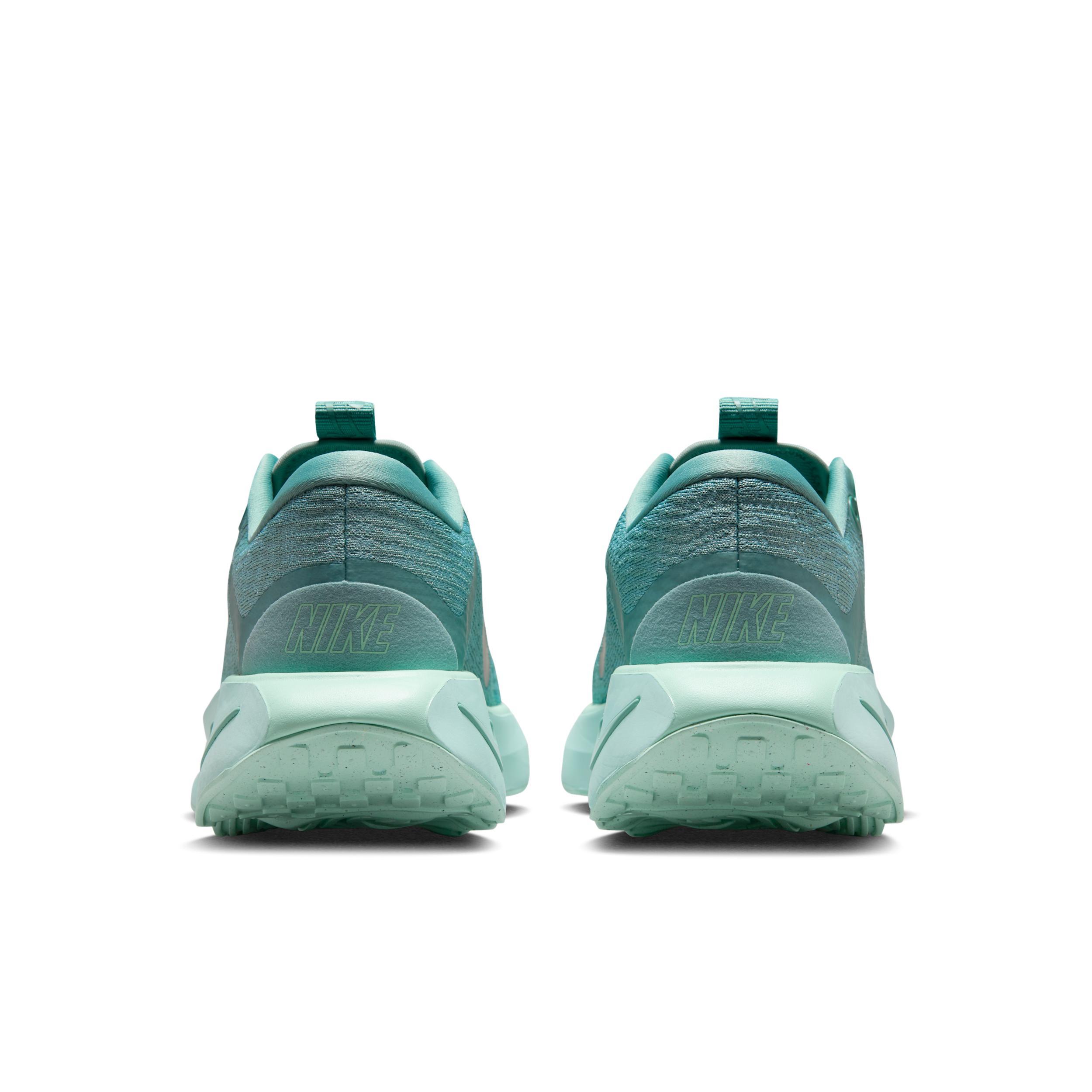 Nike Women's Motiva Walking Shoes Product Image