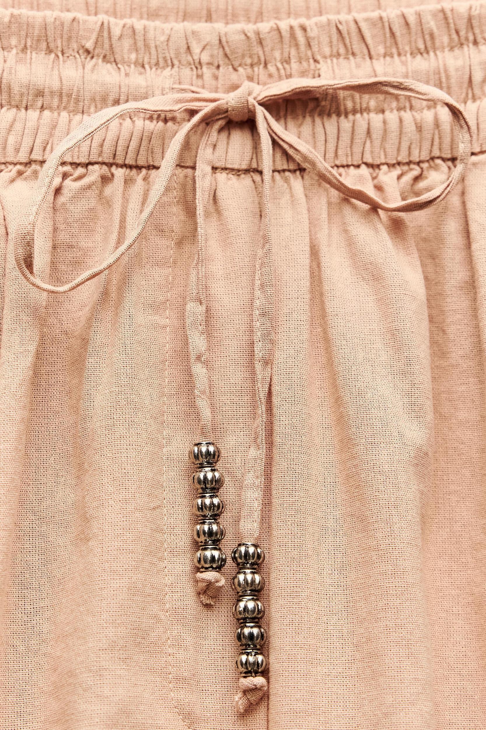 EMBROIDERED BEADED SHORTS ZW COLLECTION Product Image