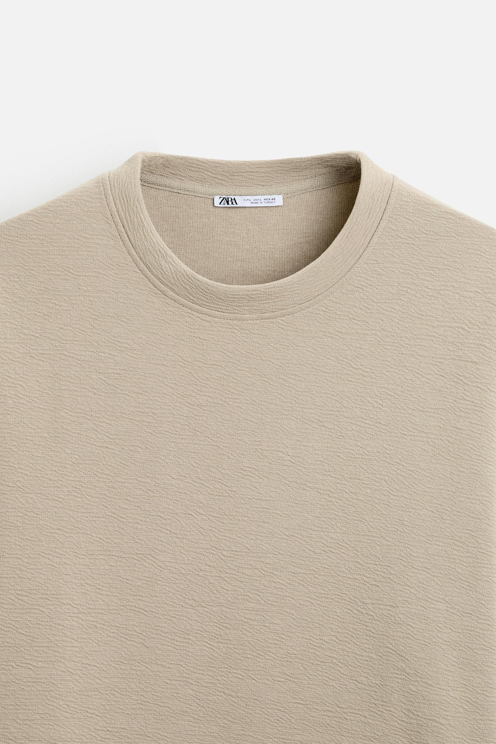 RAISED JACQUARD SWEATSHIRT Product Image