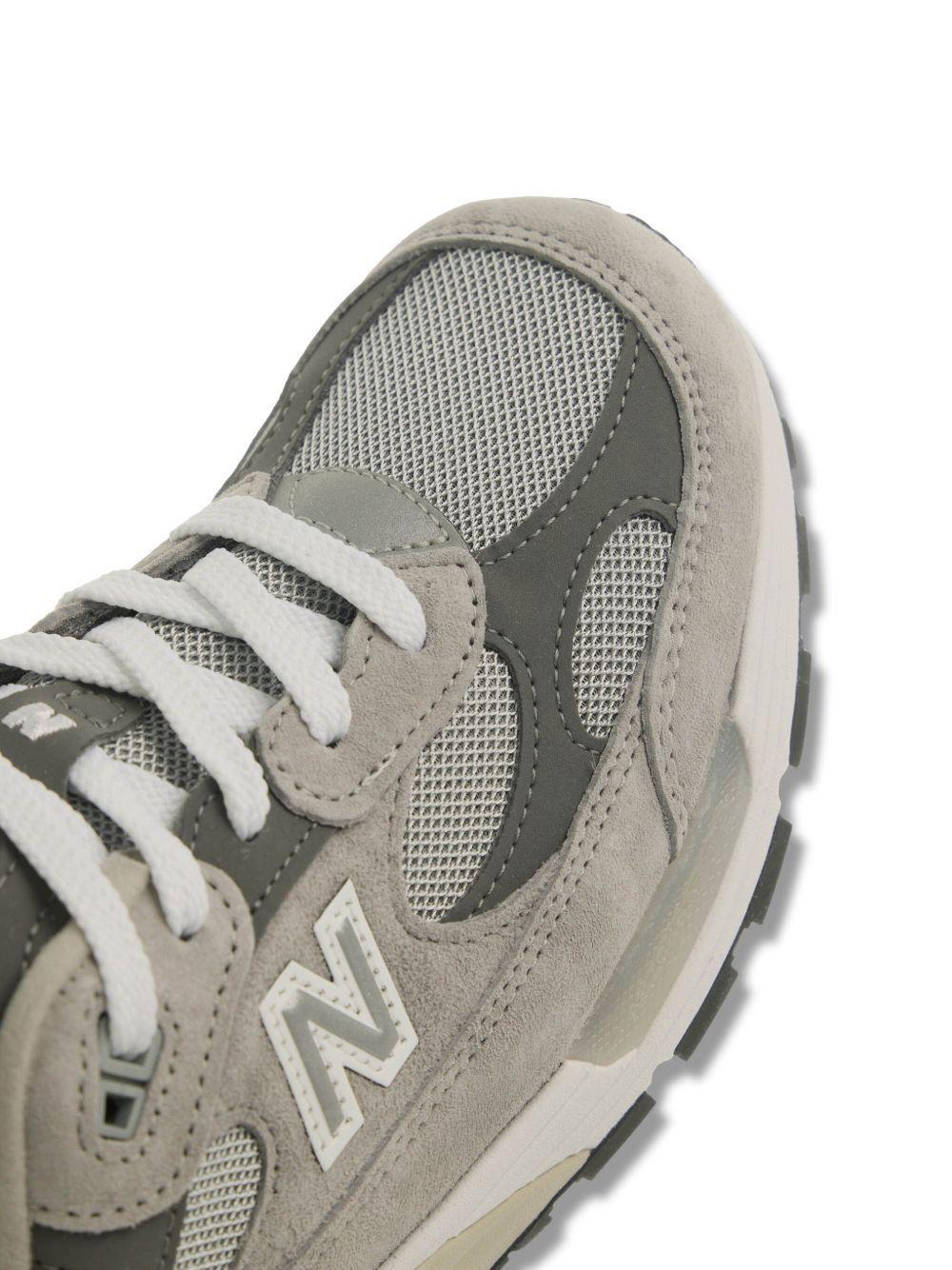 992 sneakers Product Image