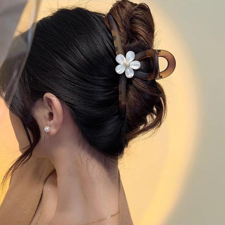 Floral Acrylic Hair Claw Clip Product Image