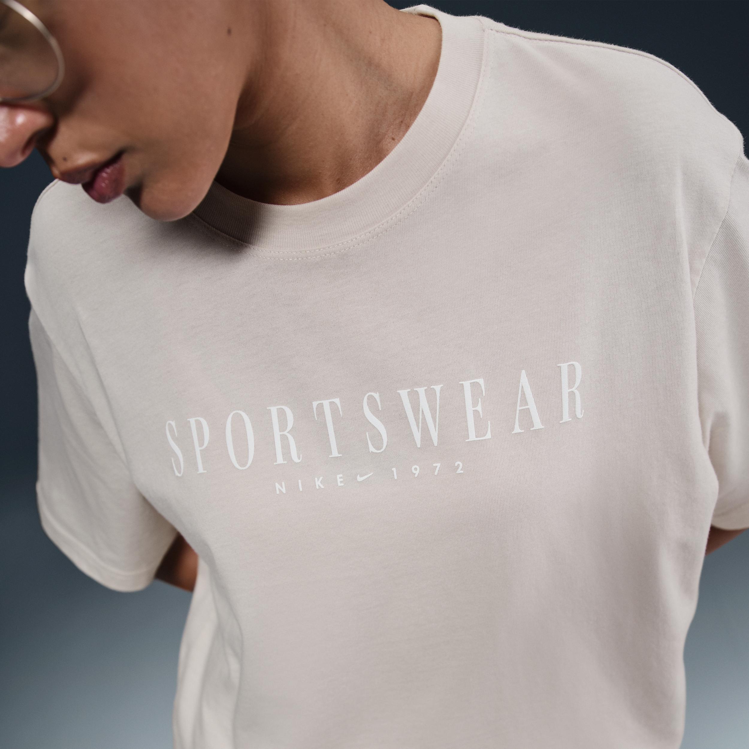 Nike Sportswear Women's Boxy T-Shirt Product Image