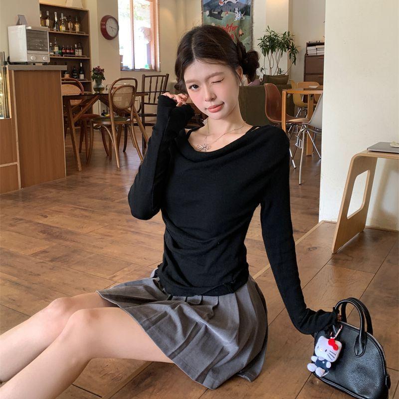Long Sleeve Cowl Neck Plain Ruched Top Product Image