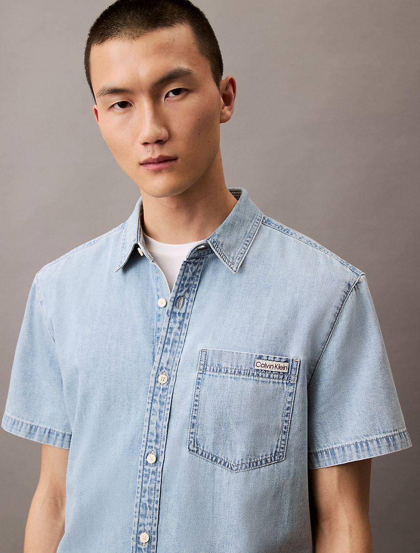 Denim Short Sleeve Classic Button-Down Shirt Product Image