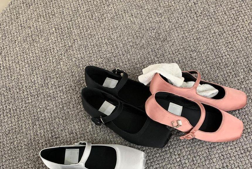 Square Toe Satin Mary Jane Shoes Product Image
