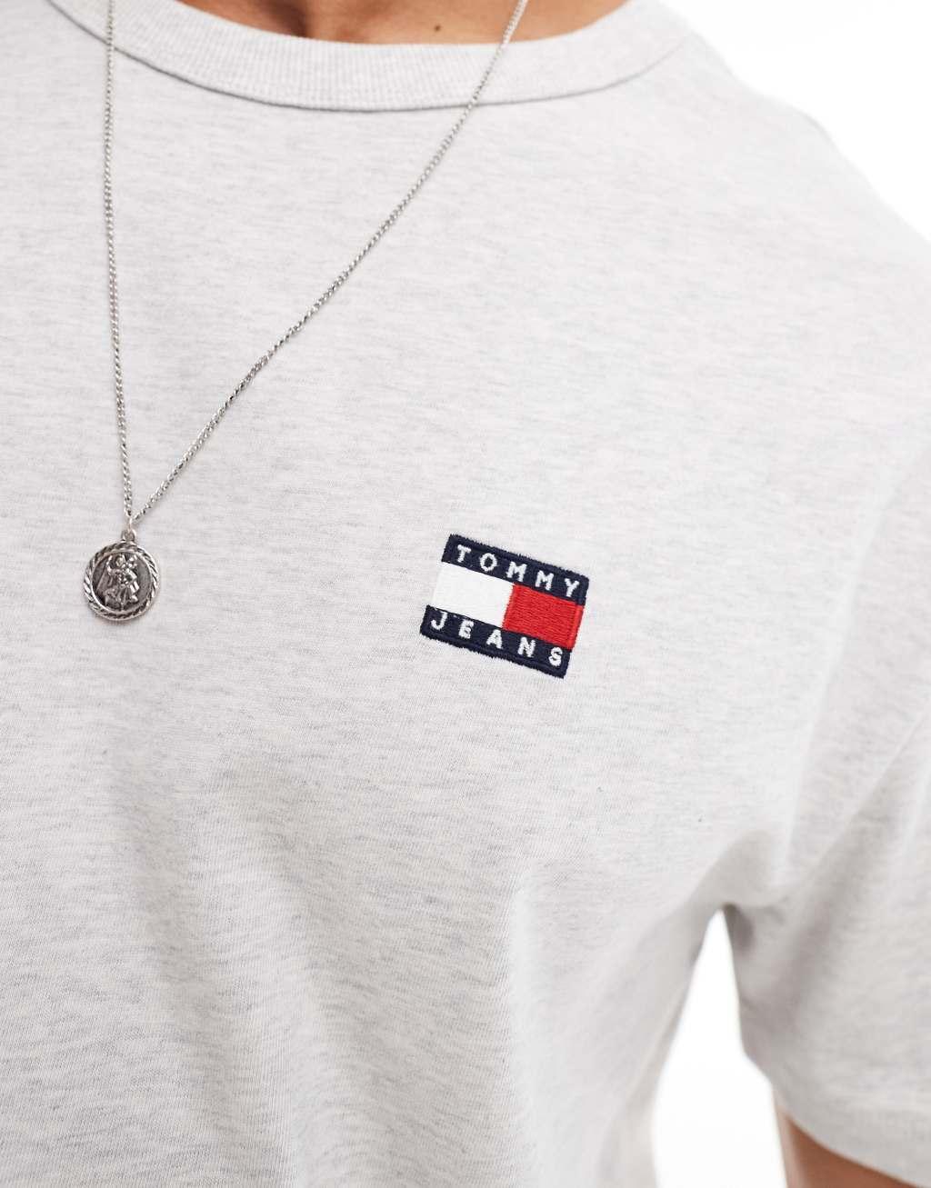 Tommy Jeans regular badge logo t-shirt in gray Product Image