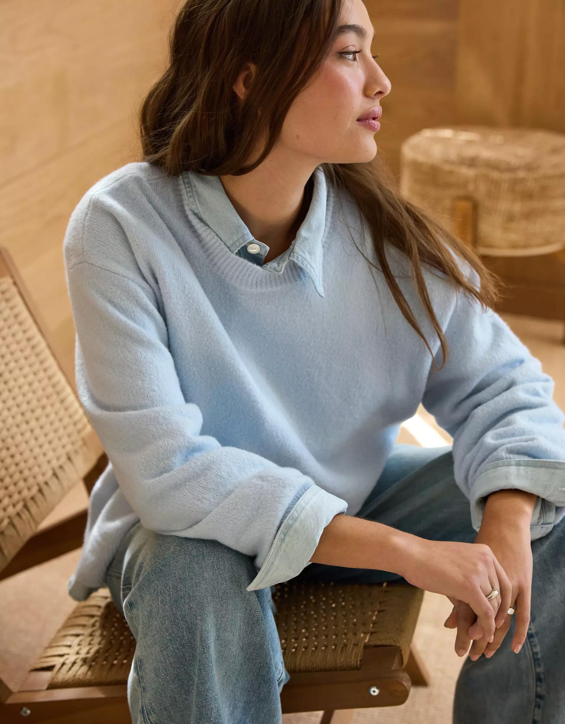 AE77 Premium Cashmere-Blend Crew Neck Boyfriend Sweater Product Image