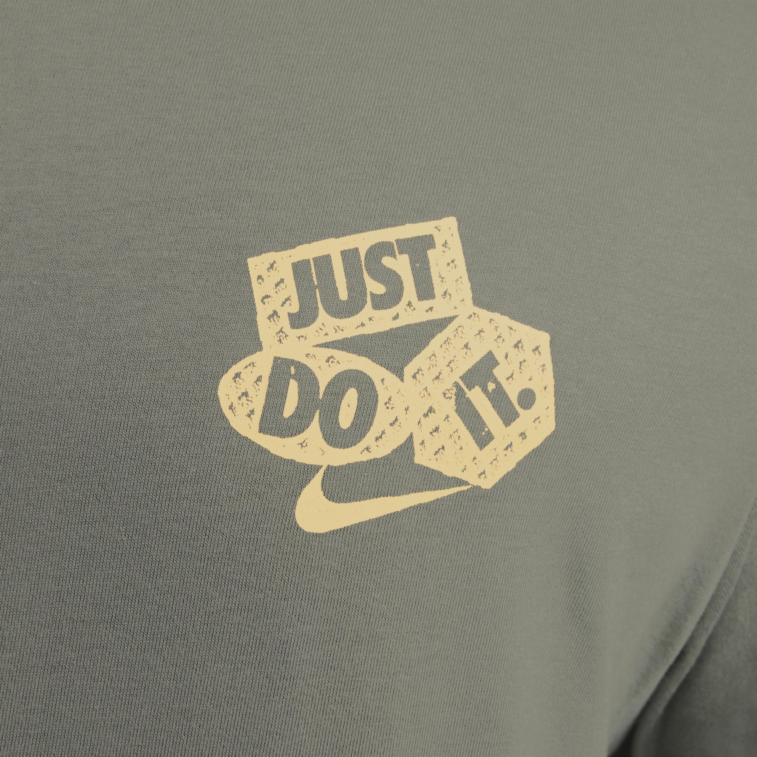 Nike Men's Fitness T-Shirt Product Image