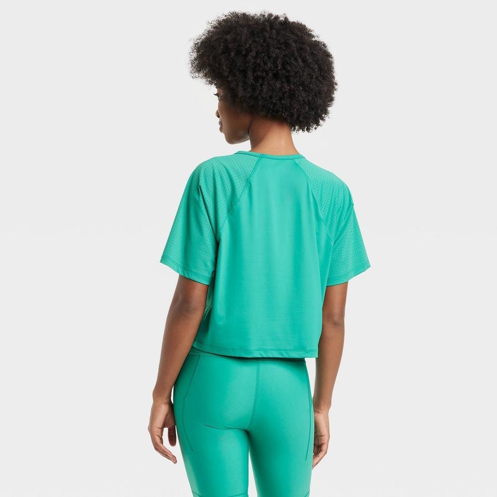 Womens Effortless Support High-Rise Pocketed Bike Shorts 8 - All In Motion Product Image