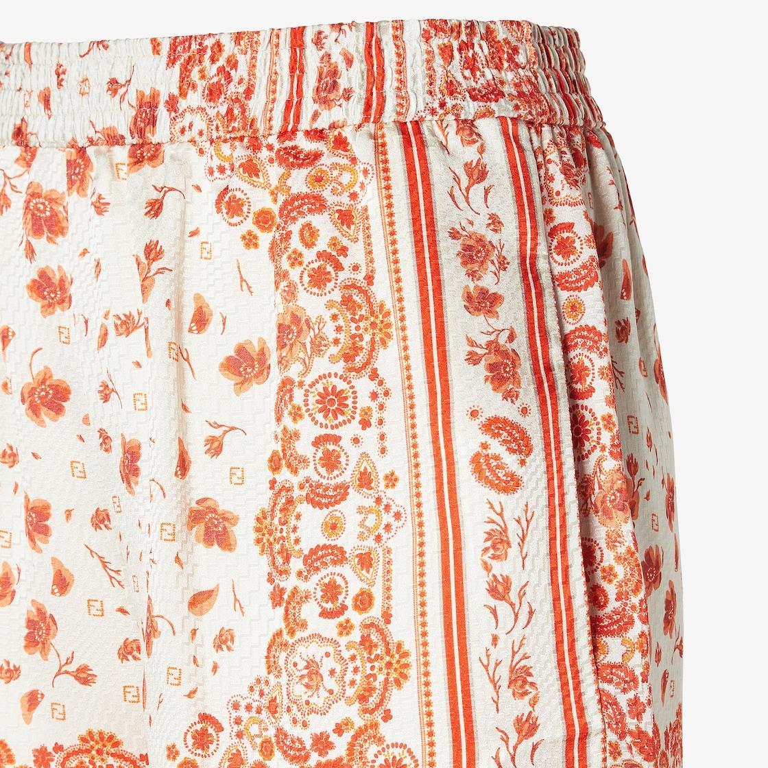 ShortsSilk shorts with Coral Bandana print Product Image